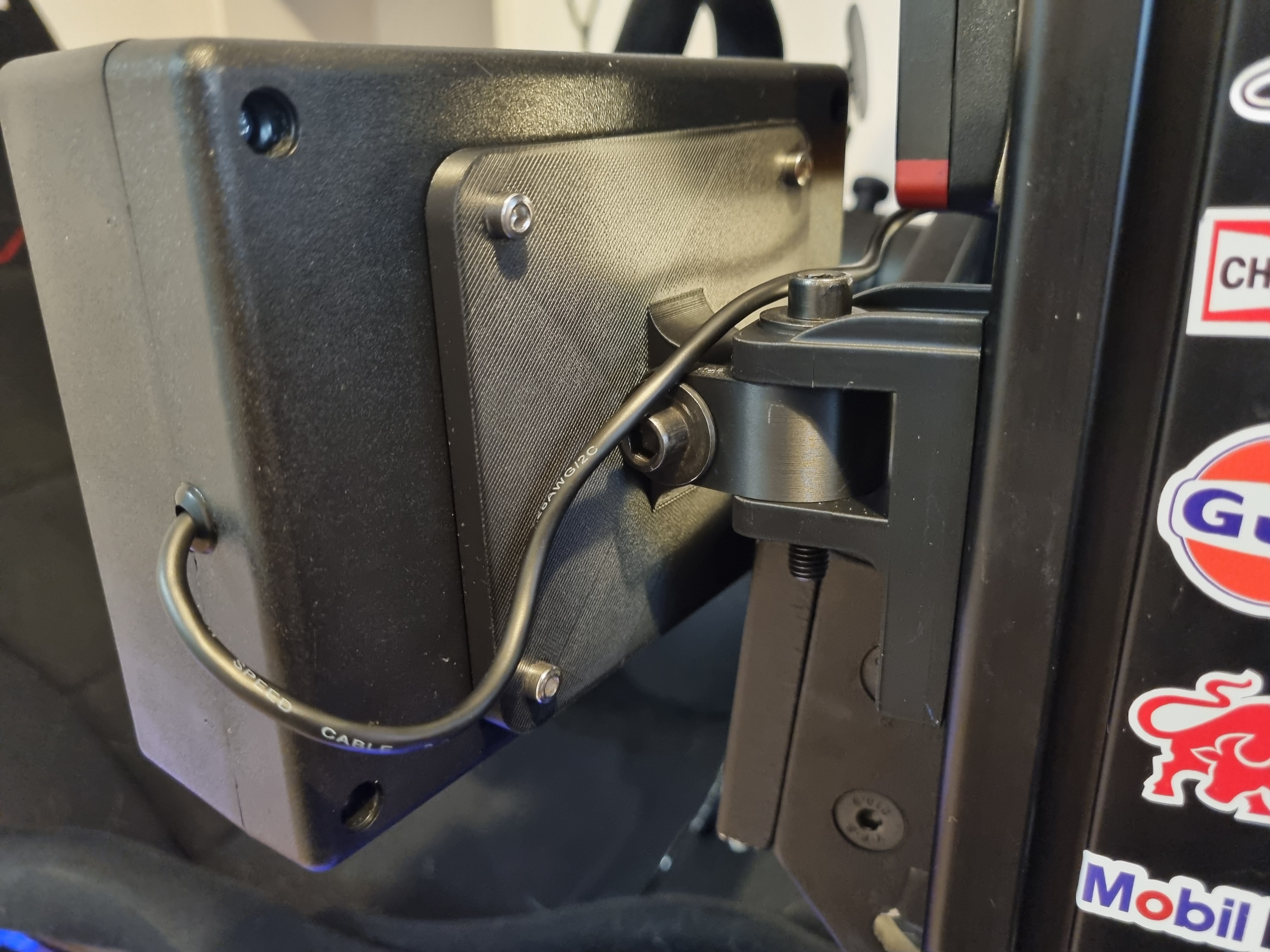 BBJ SimRacing Button Box Pro to 4040 mount
