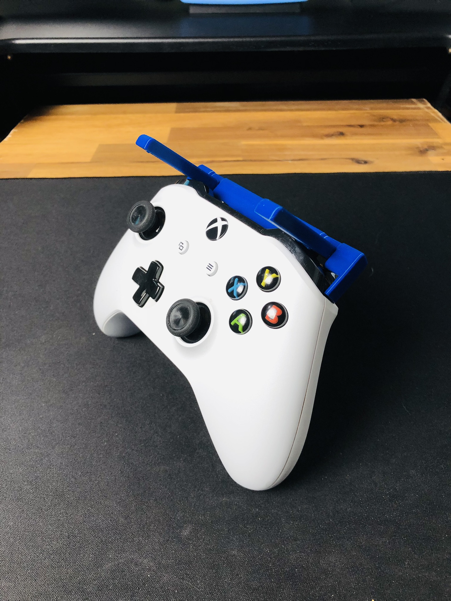 one-handed-xbox-one-controller-by-akaki-download-free-stl-model