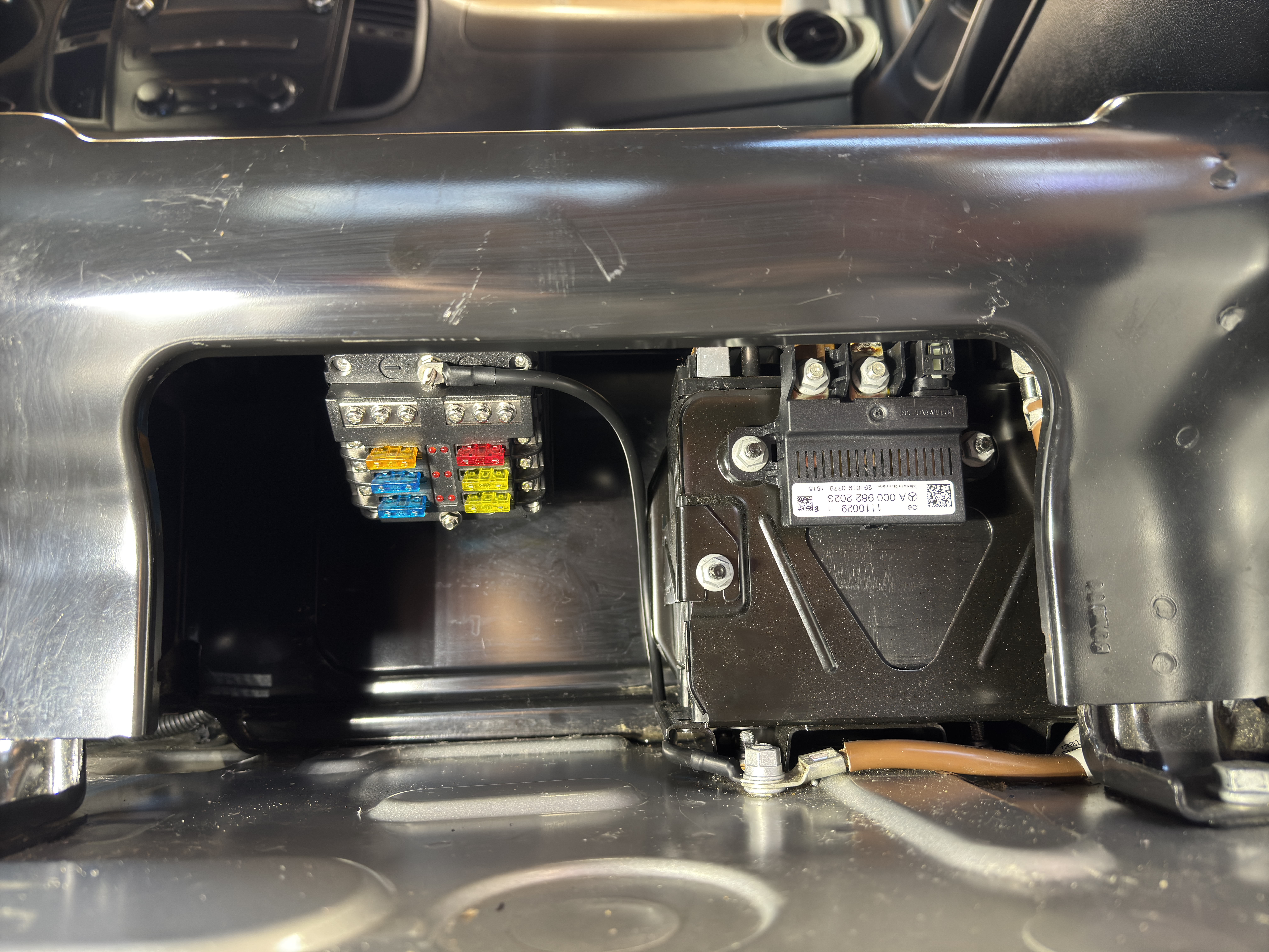 DC-Distributor 6 - 45° holder (Vito W447)
