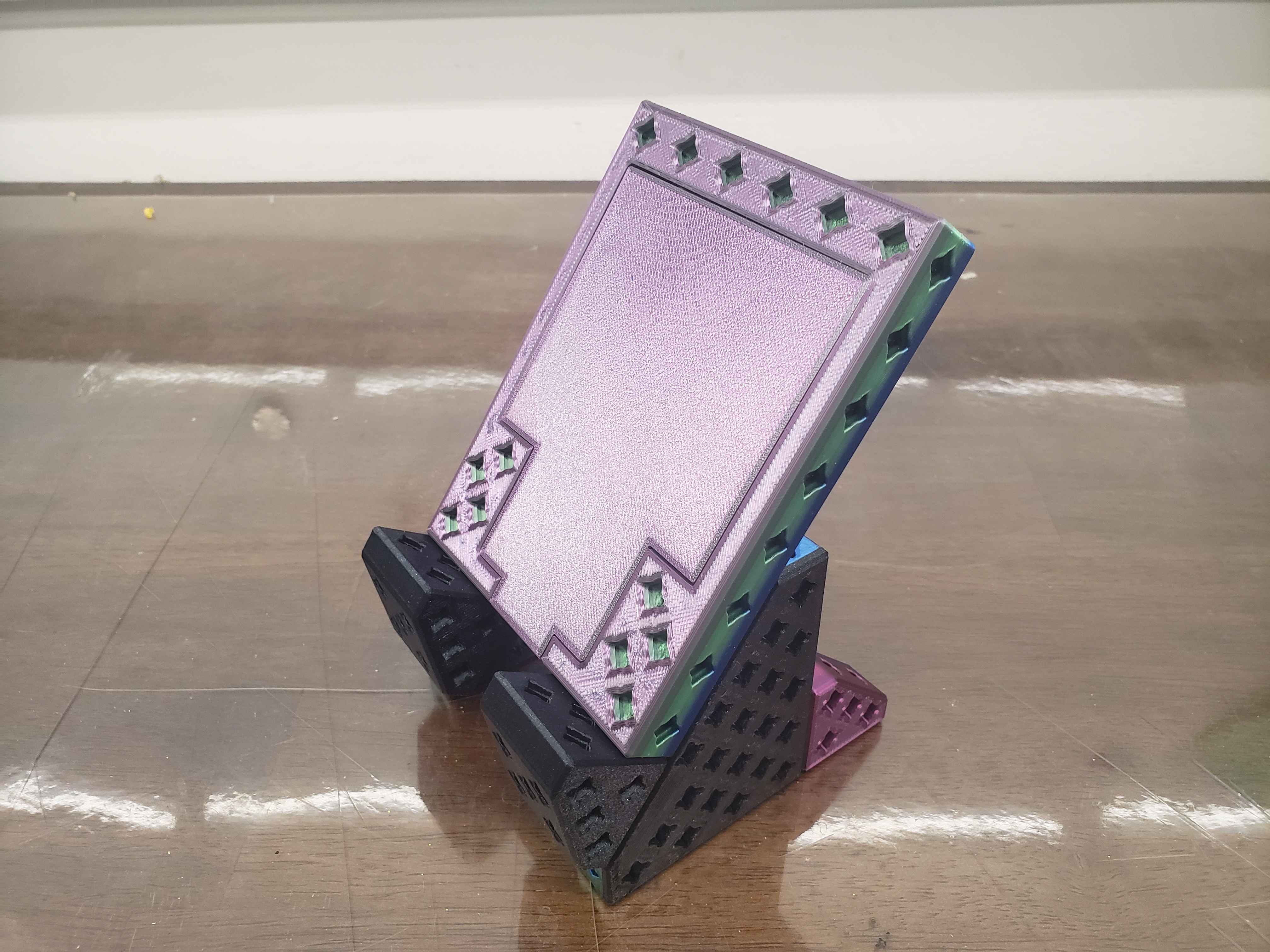 Totally Modular Mobile Wireless Charger - PrintABlock Electroblok Version