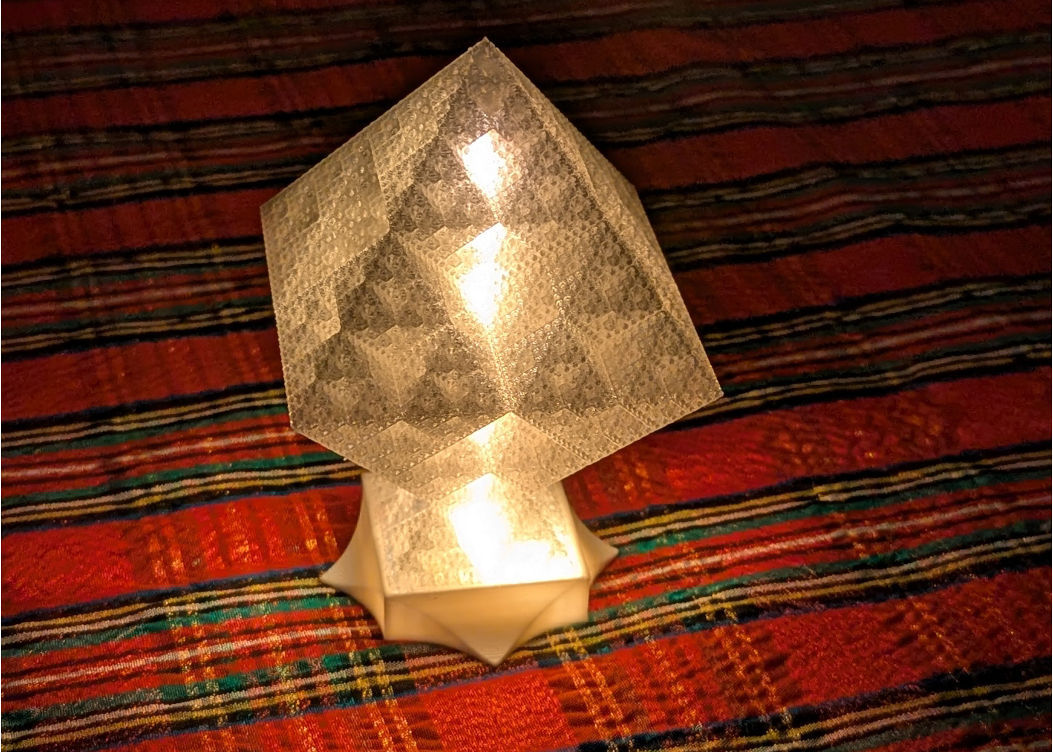 Octahedroflake with internal lighting