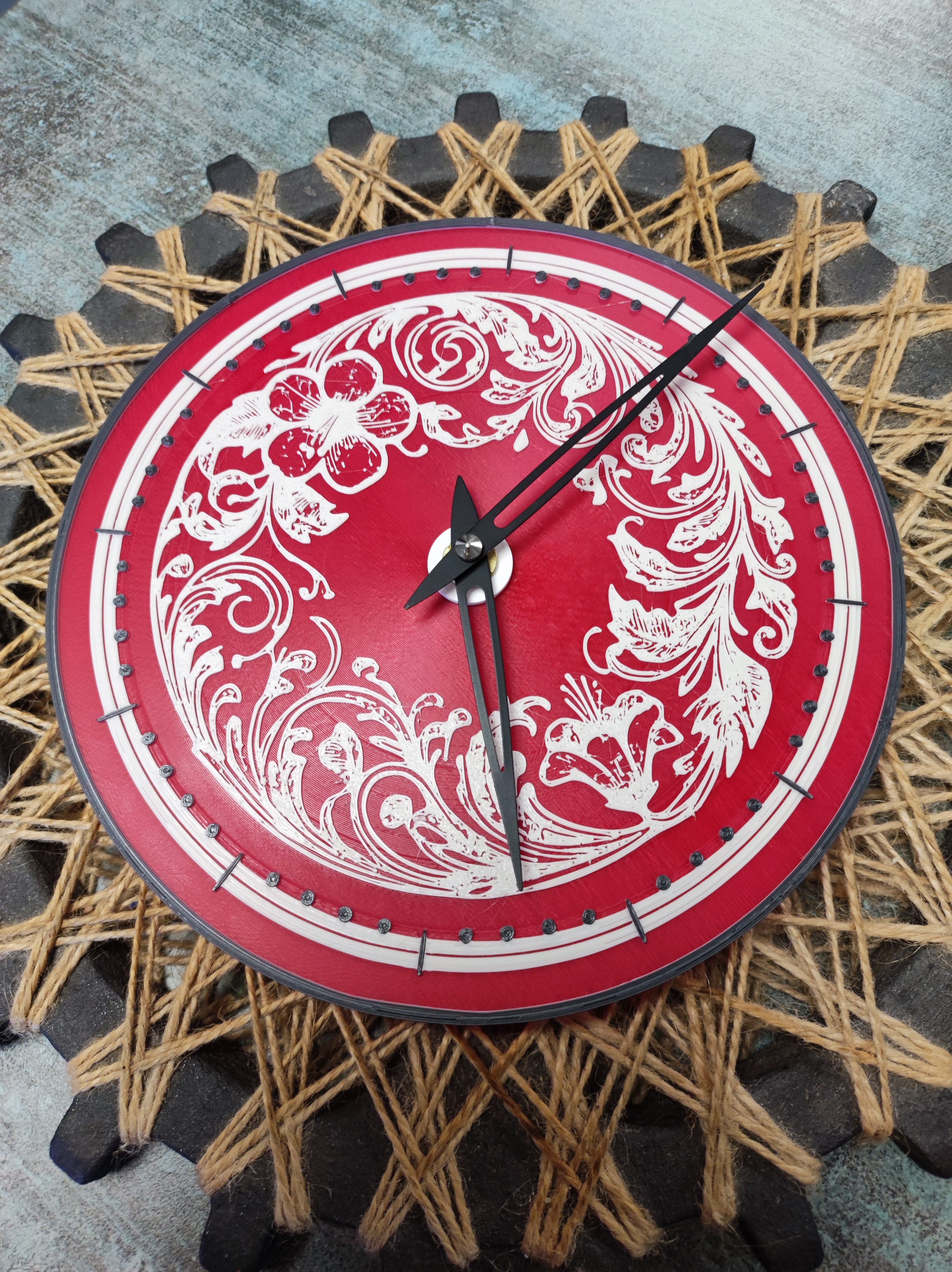 Miniatura 4 do modelo 3D Round flower clock face (clock dial) (2)