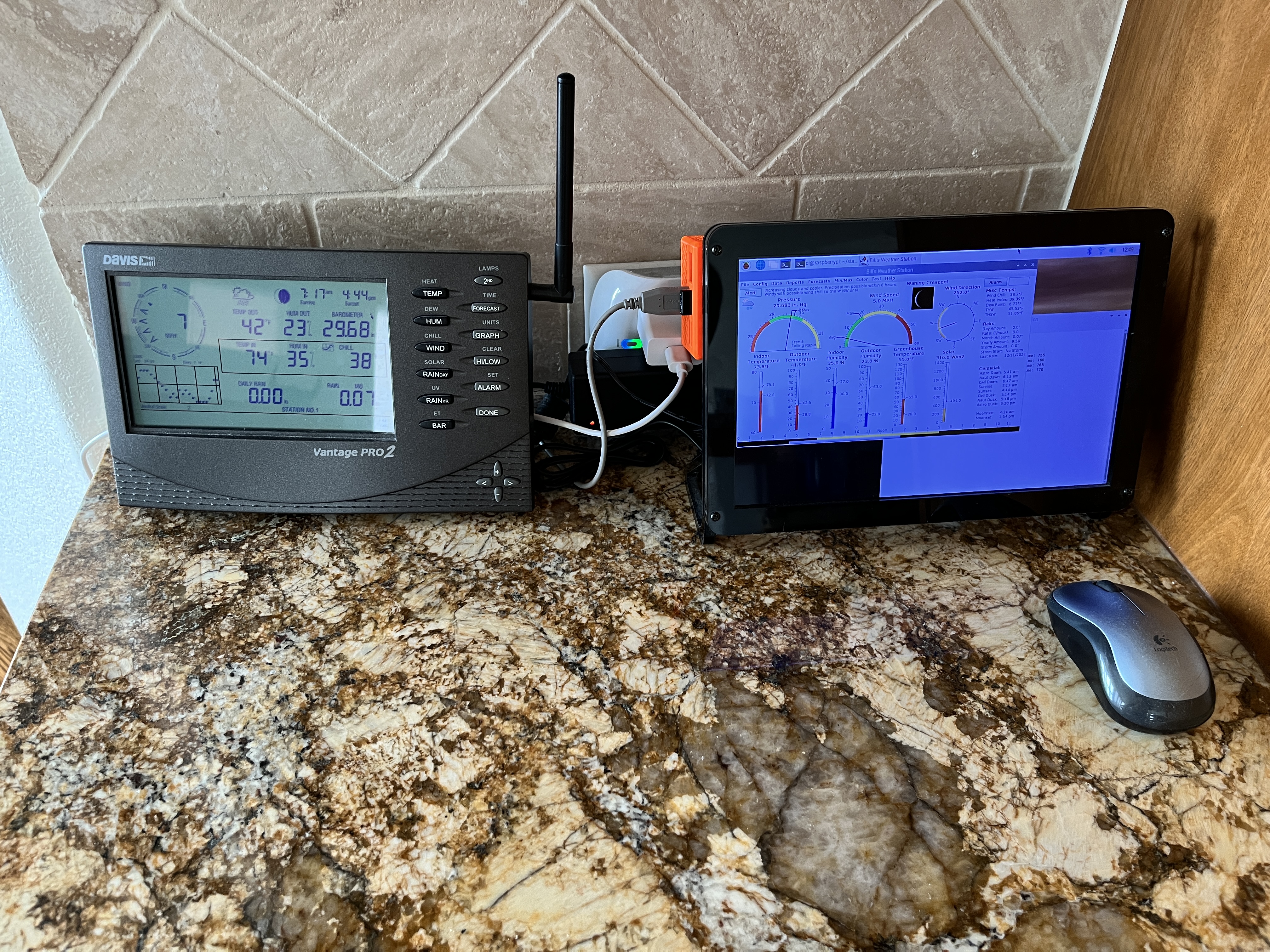 Miniatura 4 do modelo 3D Raspberry Pi Mounting Stand-off