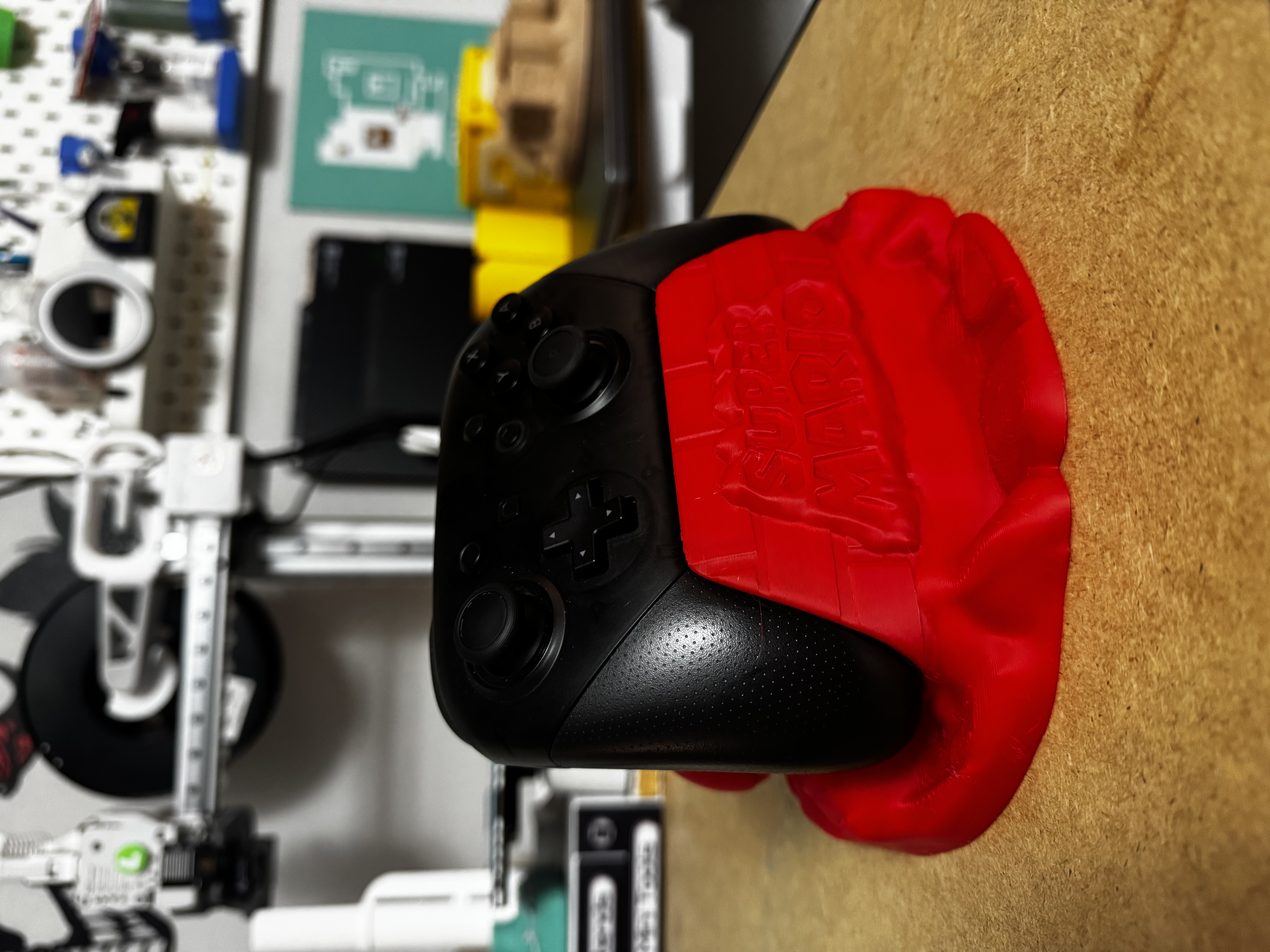 Miniatura 5 do modelo 3D Nintendo Switch Controller Stand – Super Mario Set