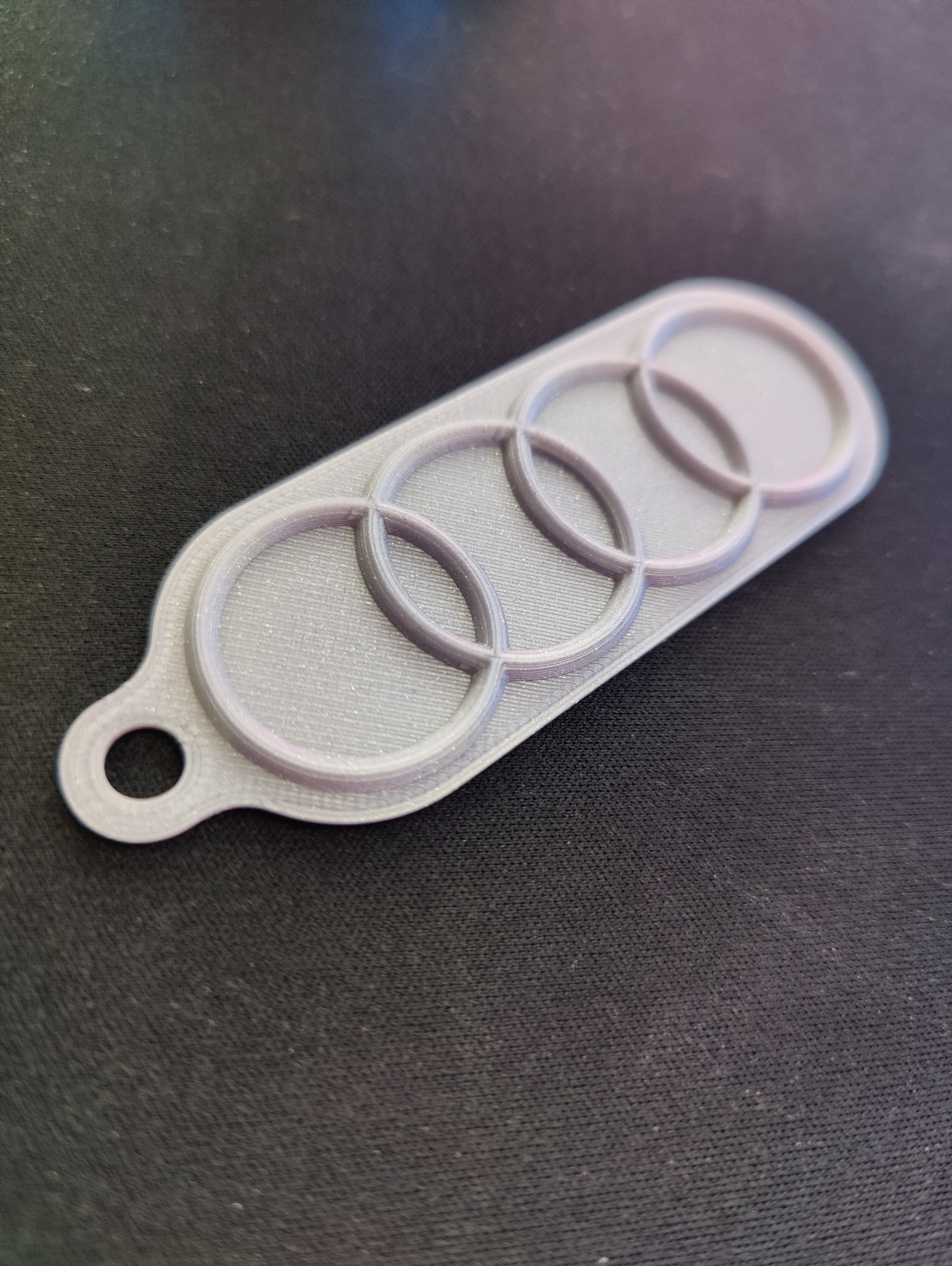Miniatura 2 do modelo 3D Audi keychain