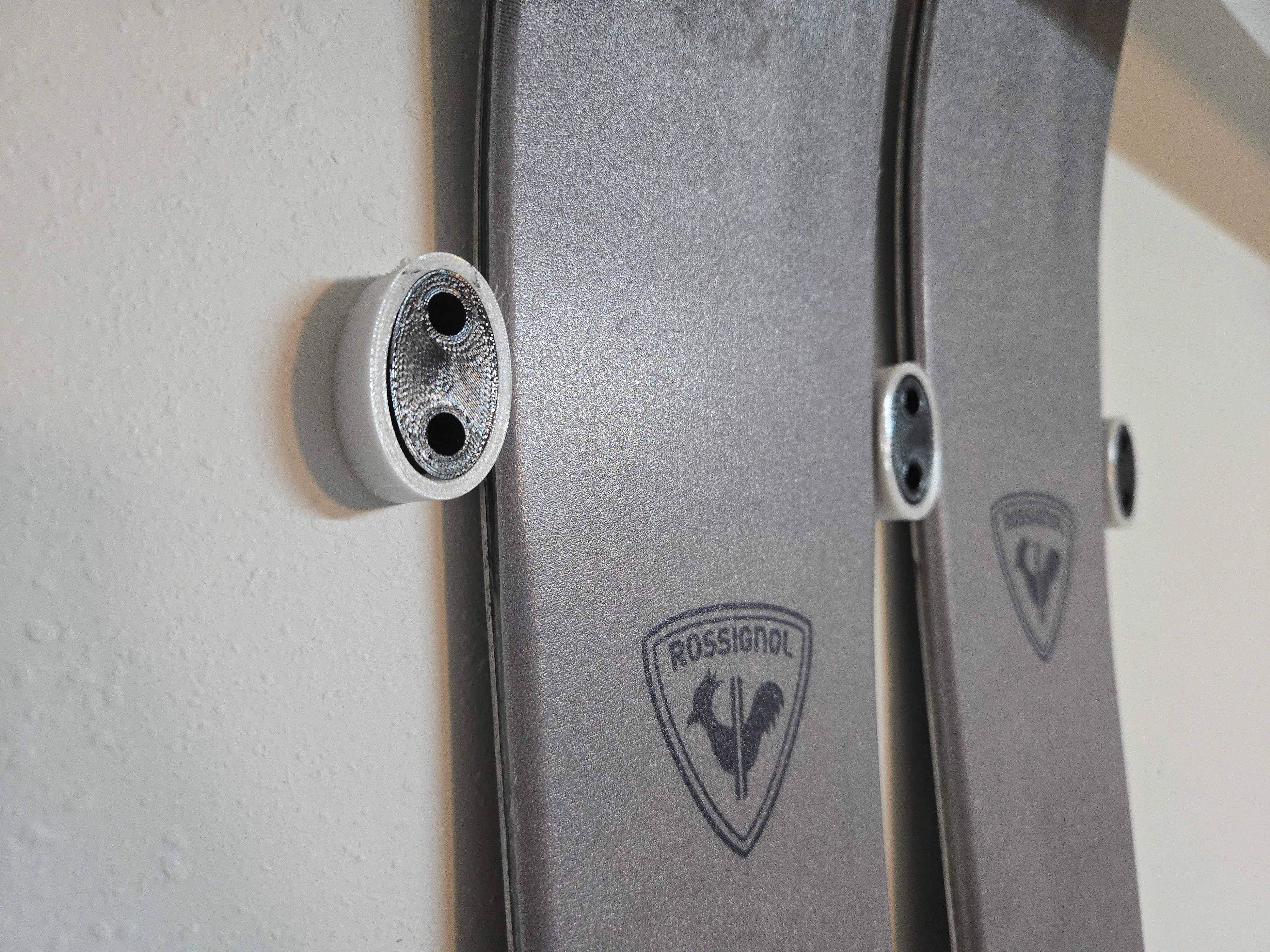 Ski & Snowboard Vertical Mount