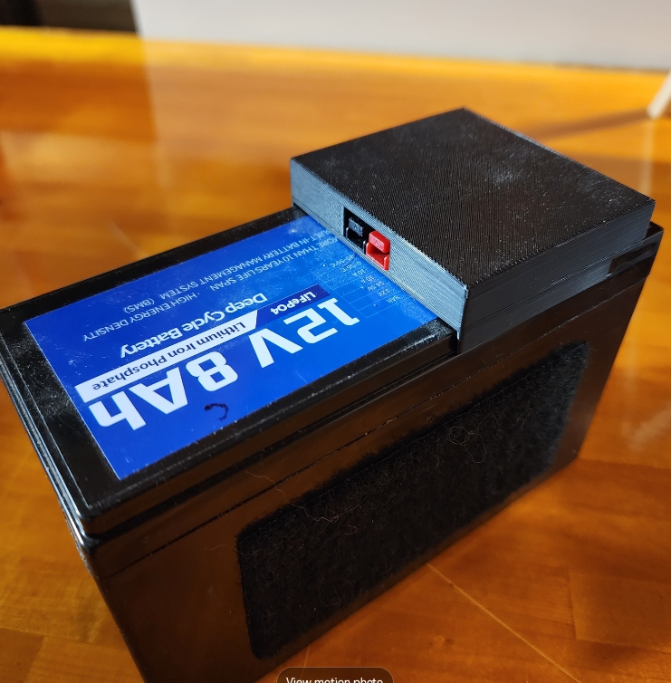 EcoWorthy 8Ah LiFePO4 Battery Cap with Anderson PowerPoles and Fuse