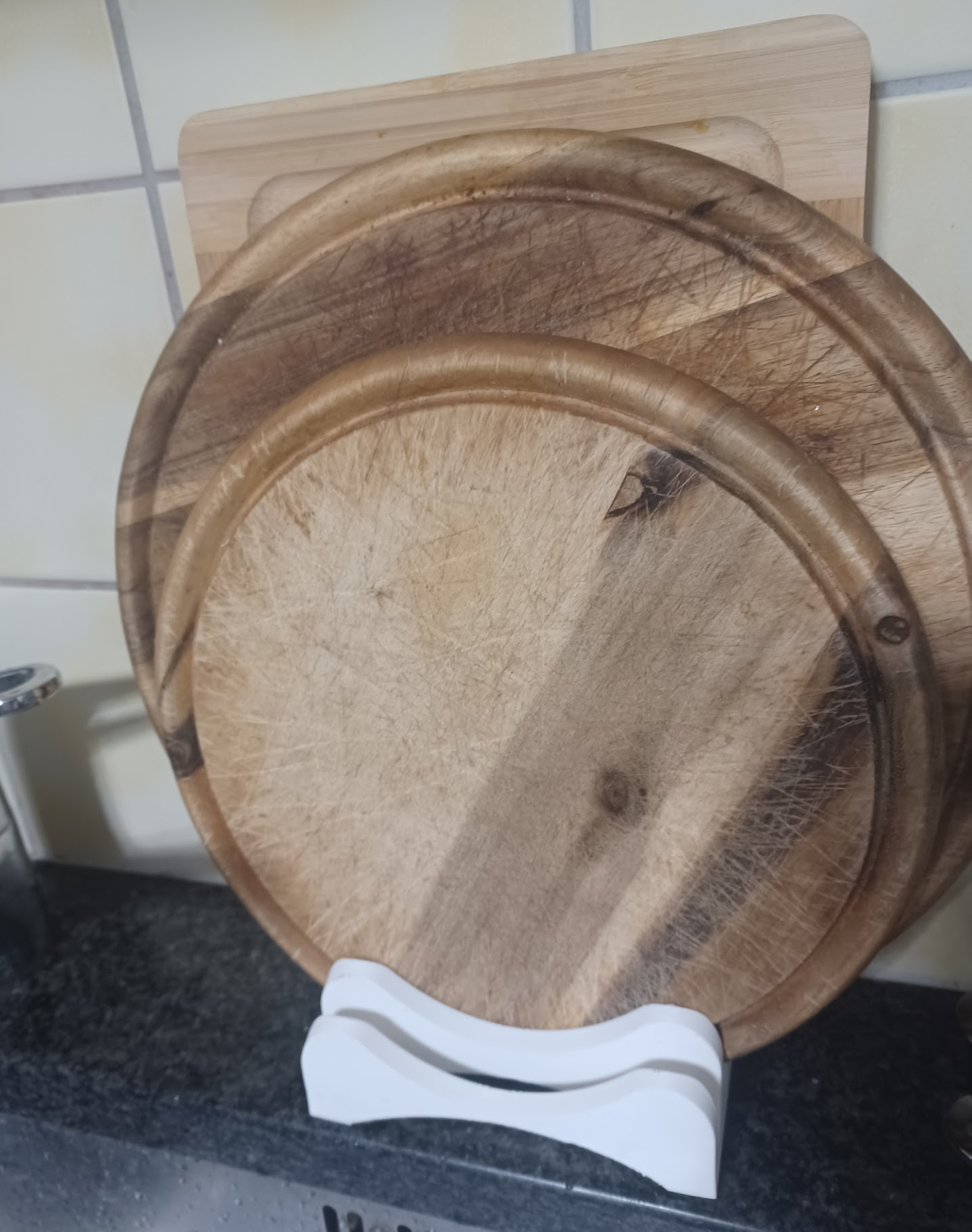 Miniatura 2 do modelo 3D Cutting board holder