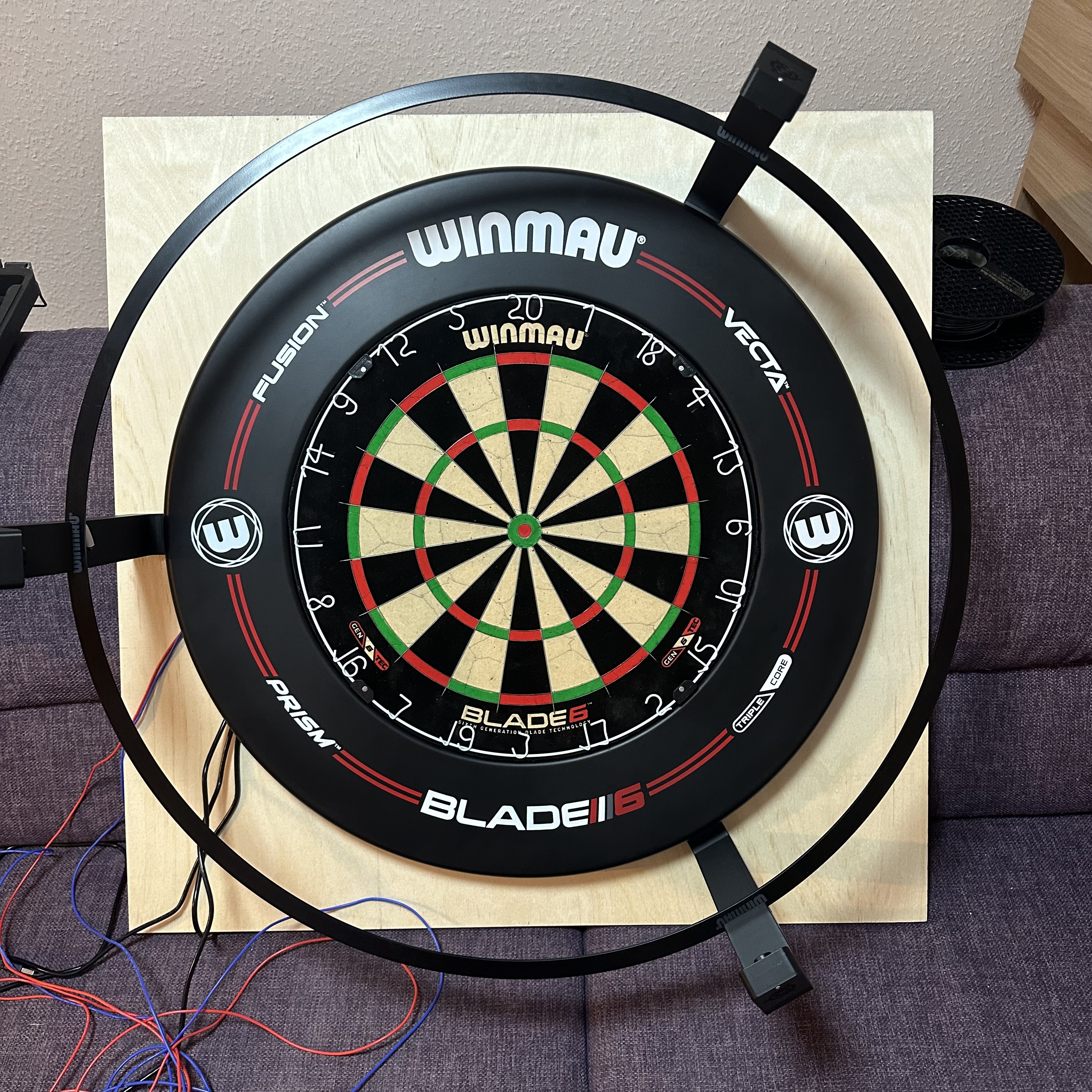 Autodarts Camera mount for usage with Winmau Plasma (with M3 threaded inserts, remixed from 3DEngelen)