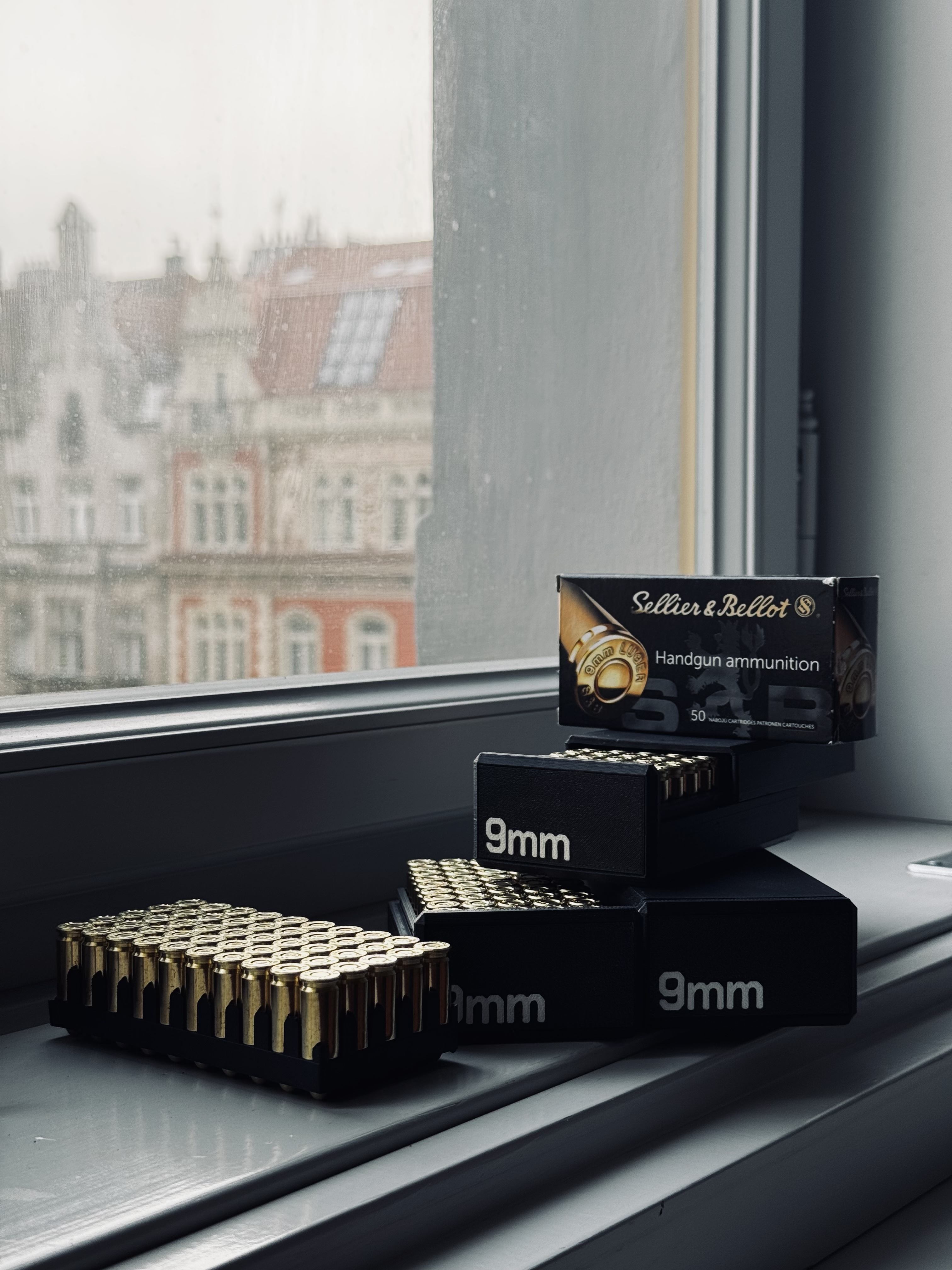 9mm Luger ammo box 50 rounds Sellier & Bellot