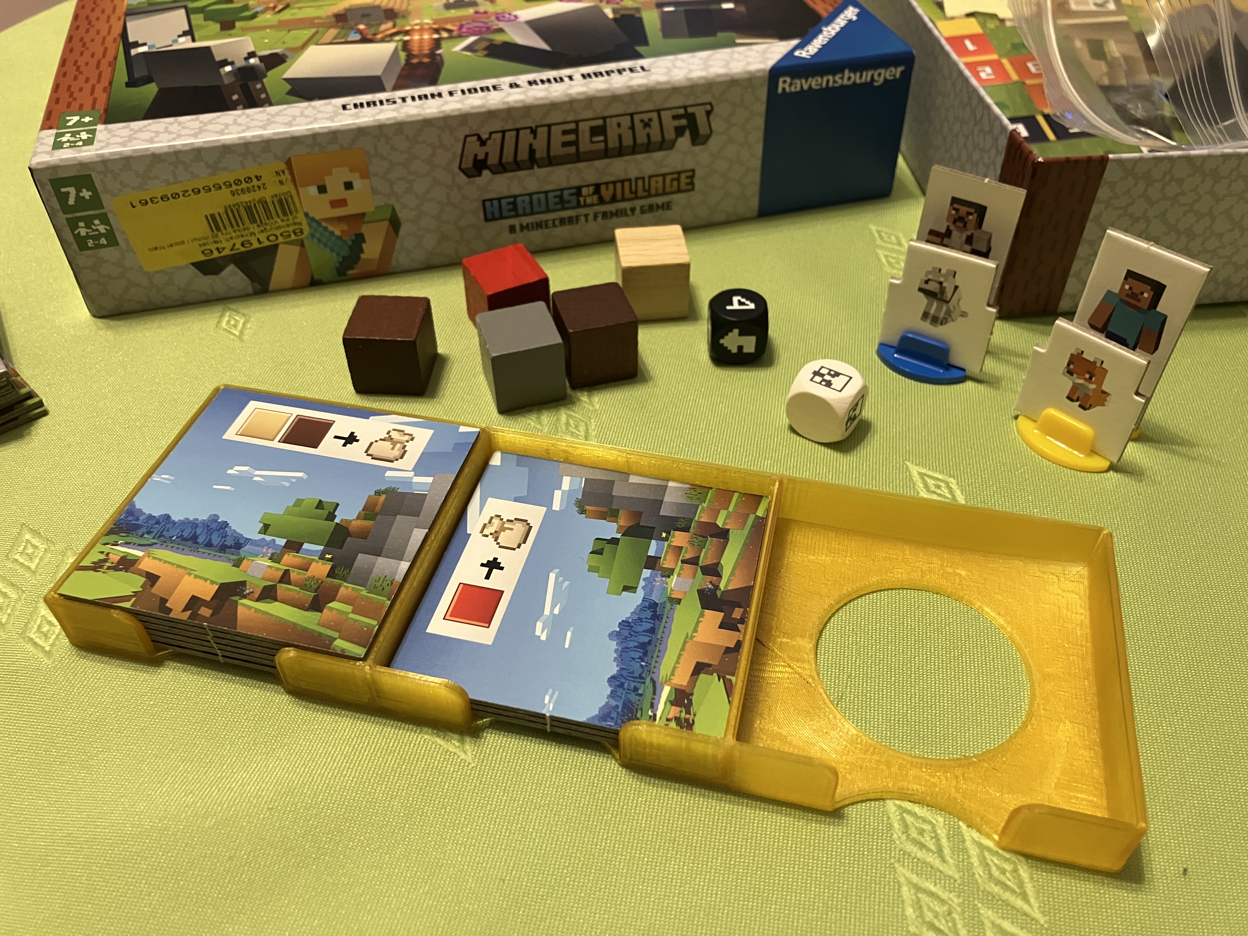 Minecraft Heroes card box
