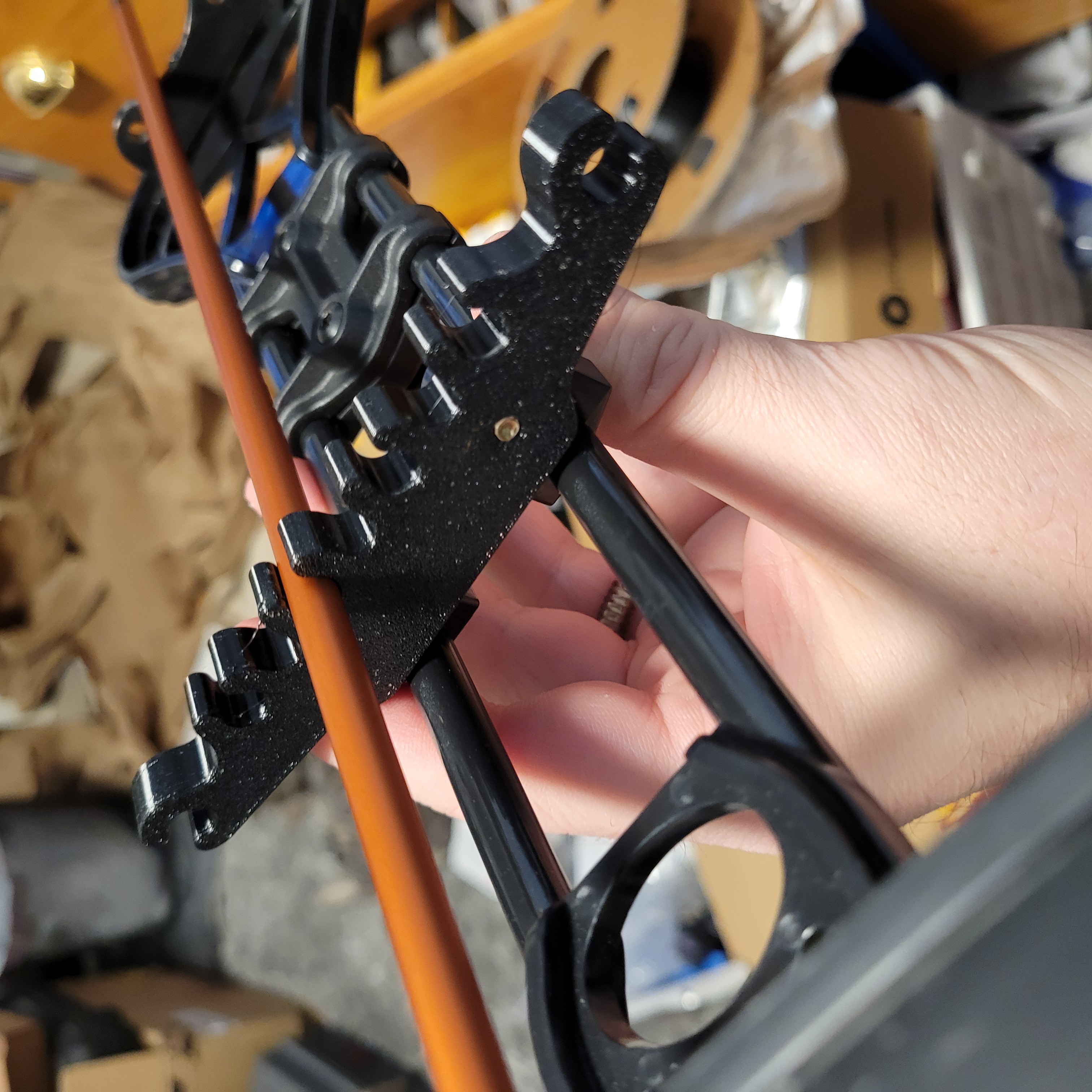 Compound quiver insert for 6 Easton 400 FMJ arrows