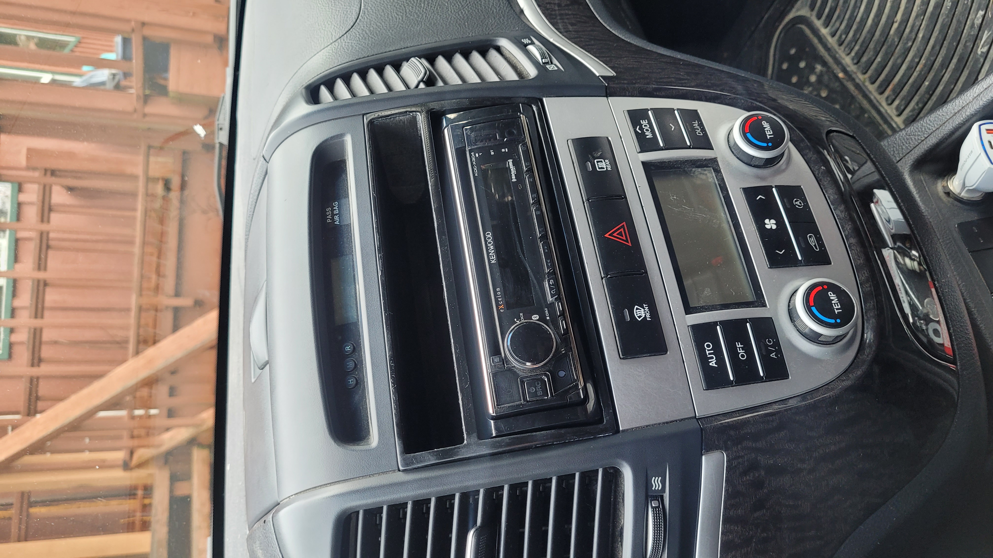 Santa Fe 2007 - Double to Single Din Mount