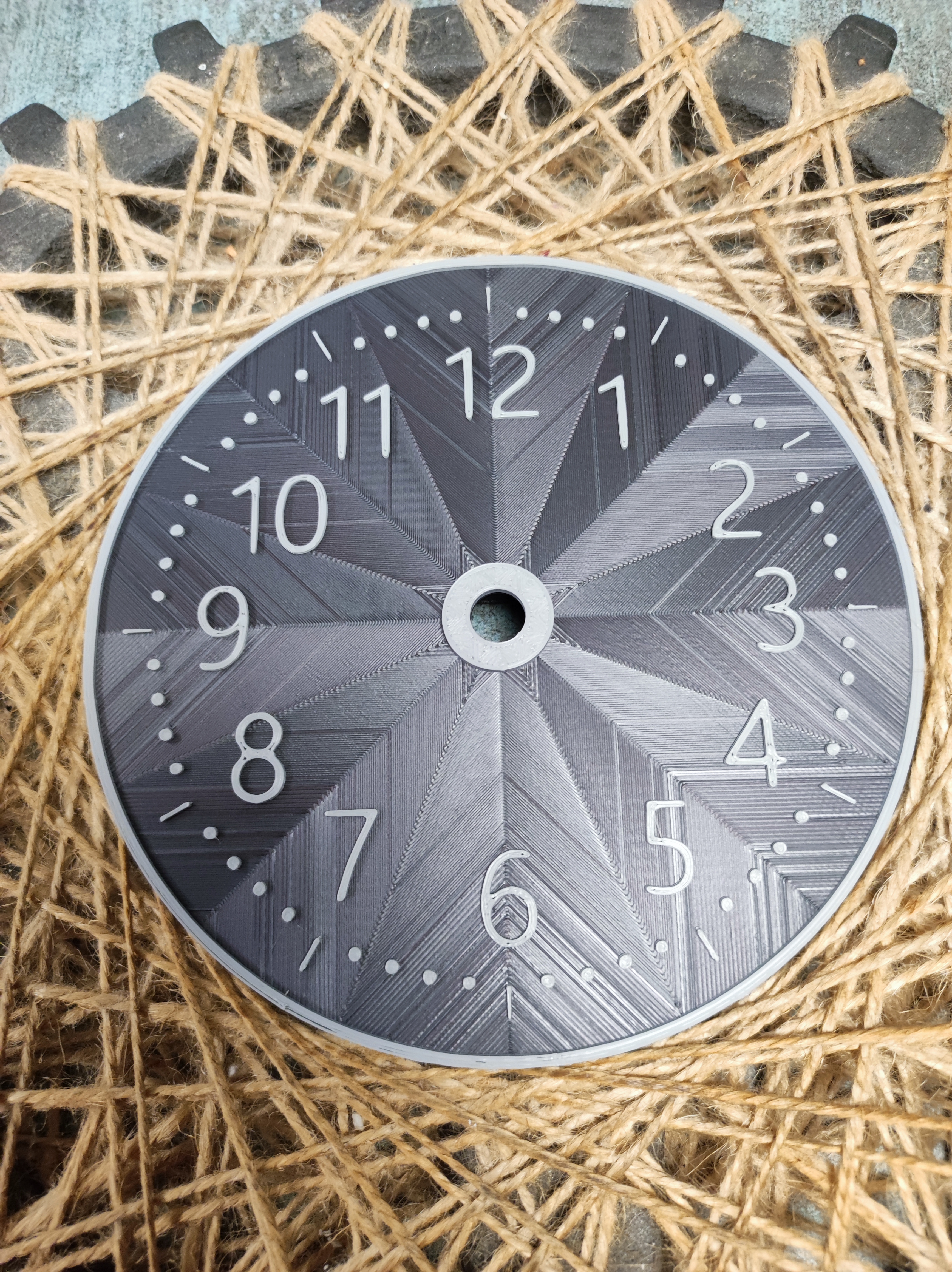 Miniatura 50 do modelo 3D Very simple clock faces (clock dials) without g-codes