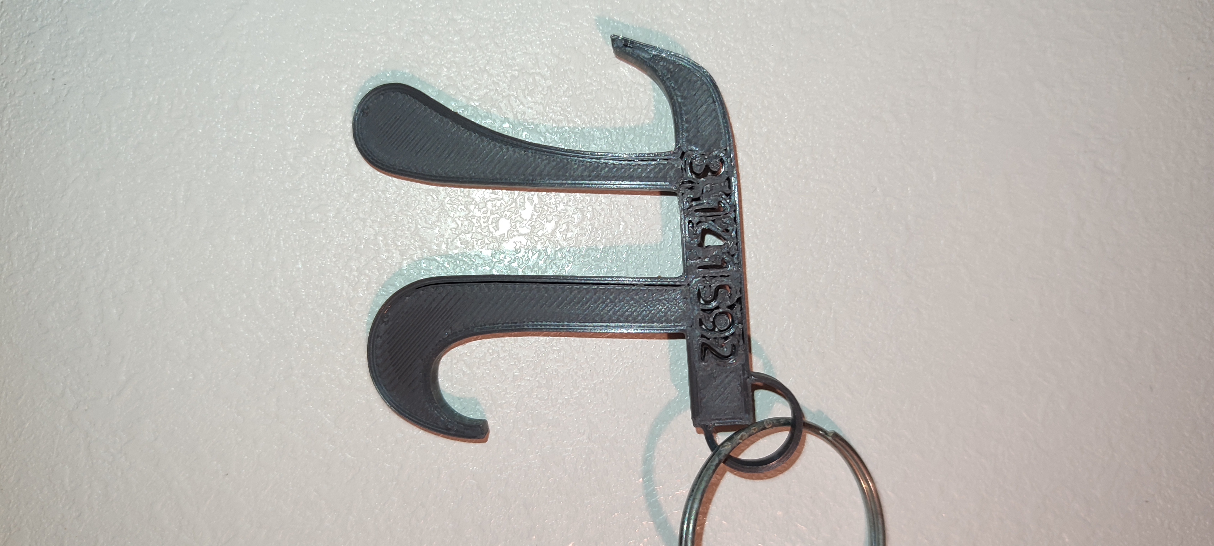 Miniatura 2 do modelo 3D Pi keychain