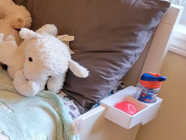 Kids Bedside Cup Holder (Ikea Sundvik)