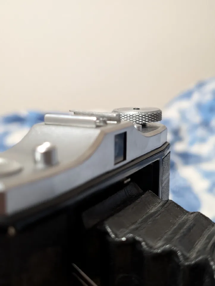 Zeiss Ikon Nettar 120 film camera winding knob by