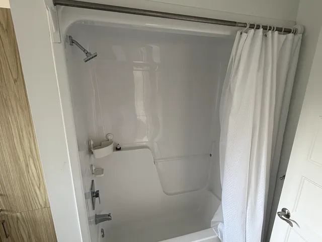 Shower Pole / Curtain Rod Holder