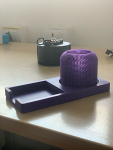 Pen stand with space for sticky notes
