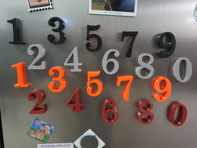 Čísla s magnety (na ledničku)