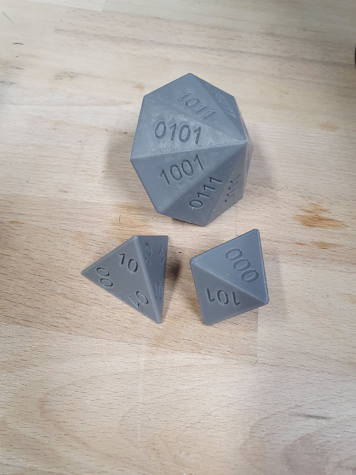 Miniatura 2 do modelo 3D binary dice set