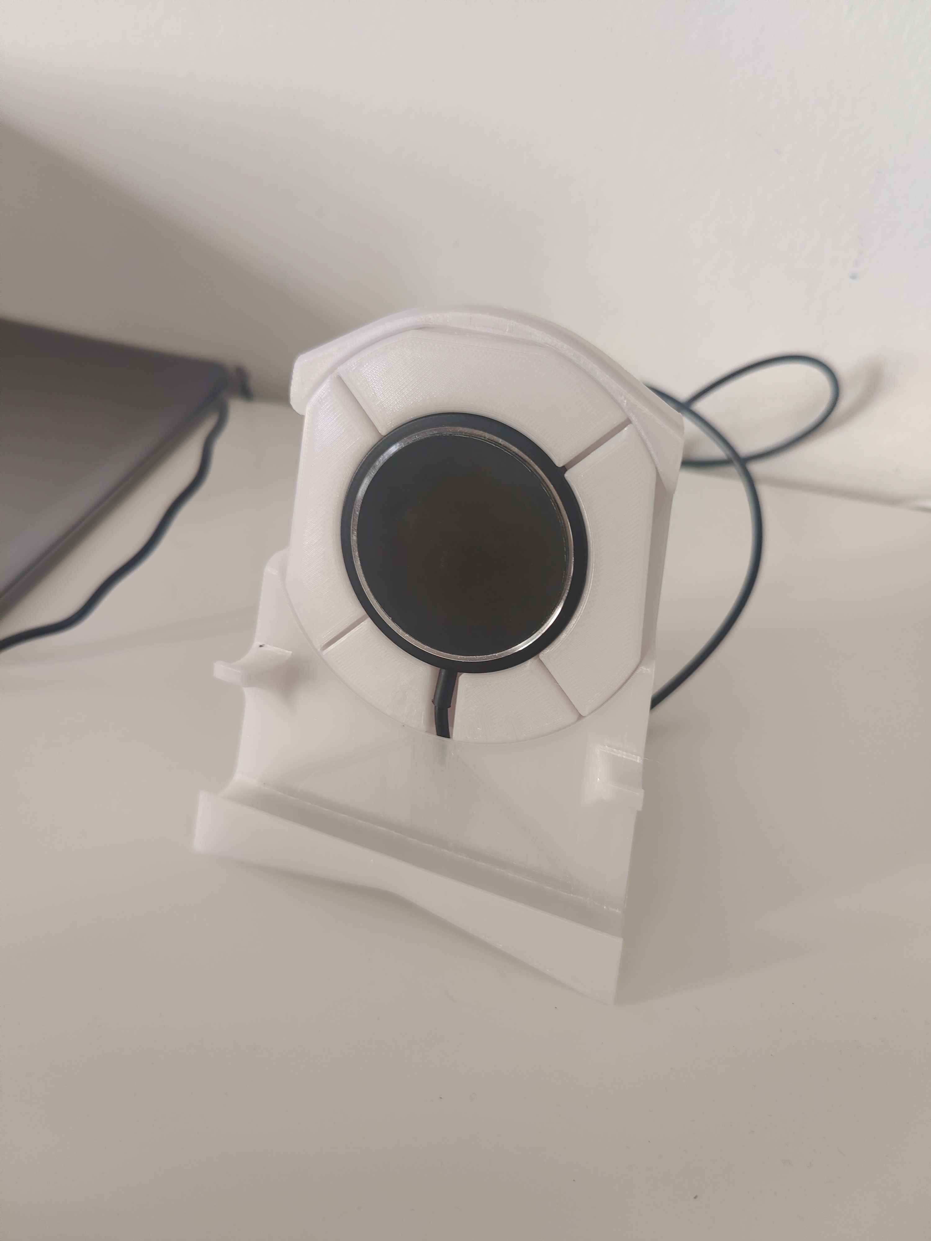iPhone 11 wireless stand, Portrait or Landscape.