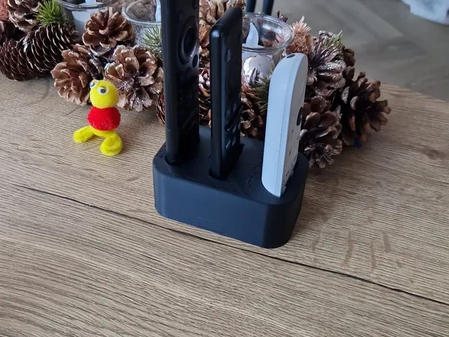 Samsung remote stand with google chromecast remote