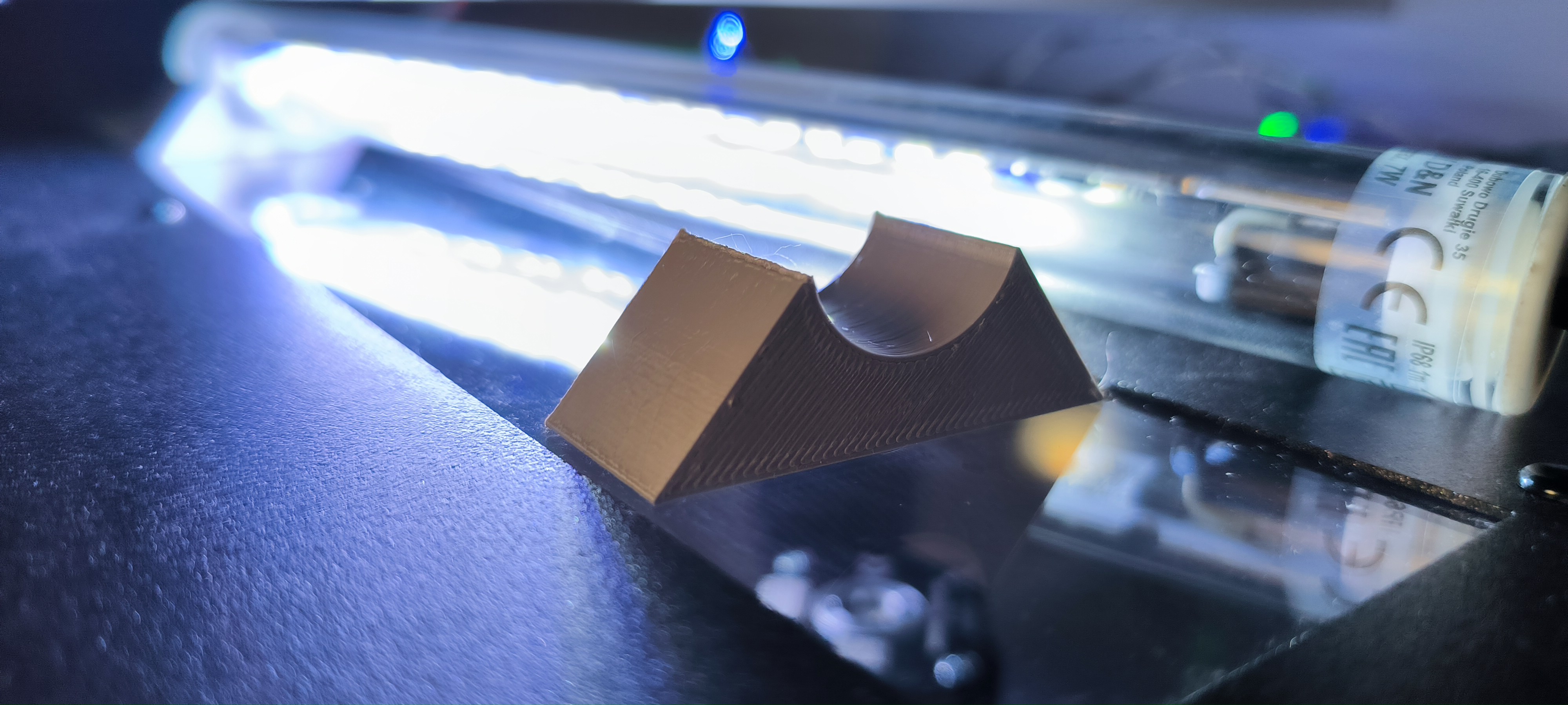 LED tube stand - holder (22mm diameter) for flat surfaces