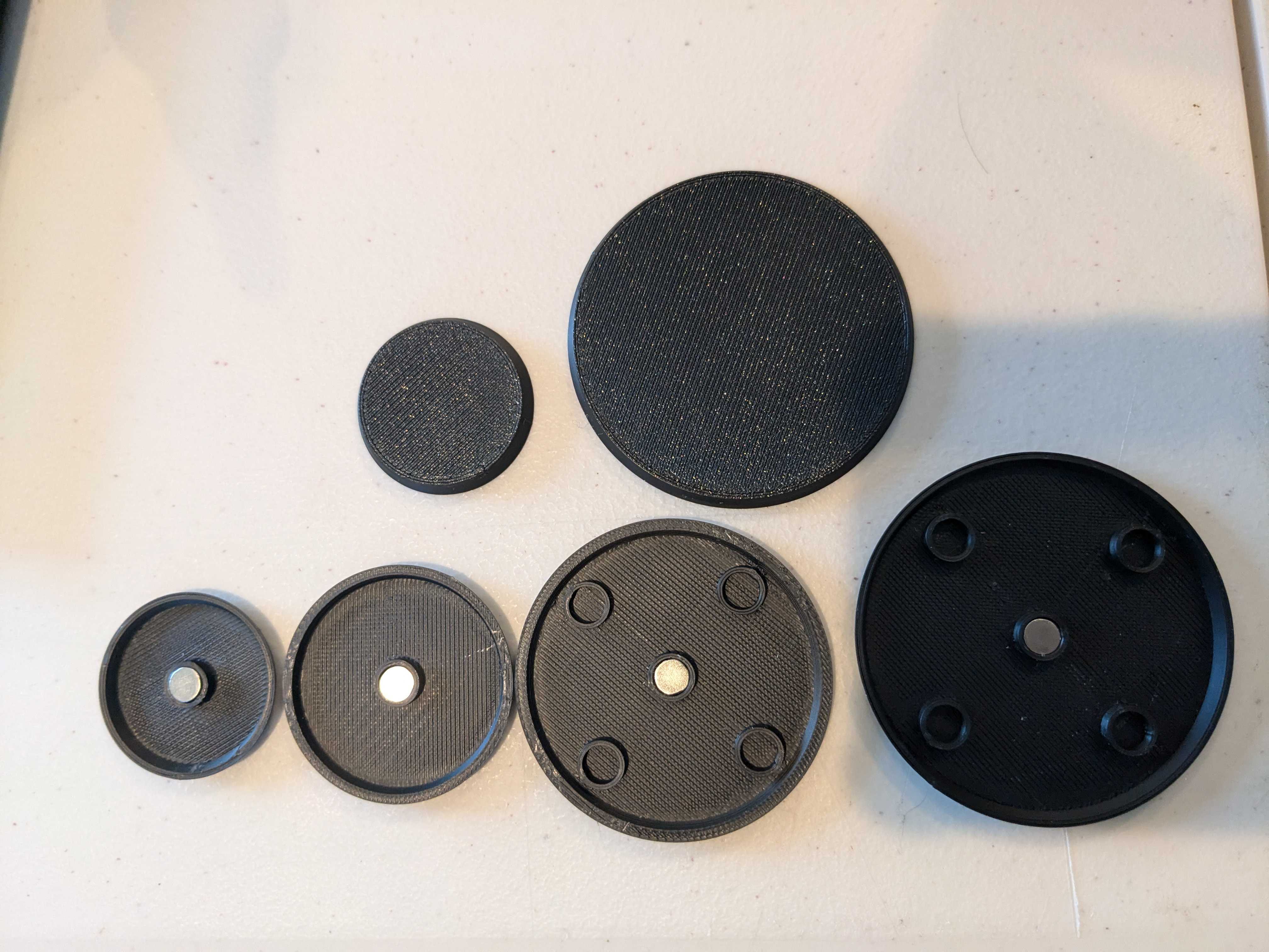mini bases with magnet slots 3D model thumbnail