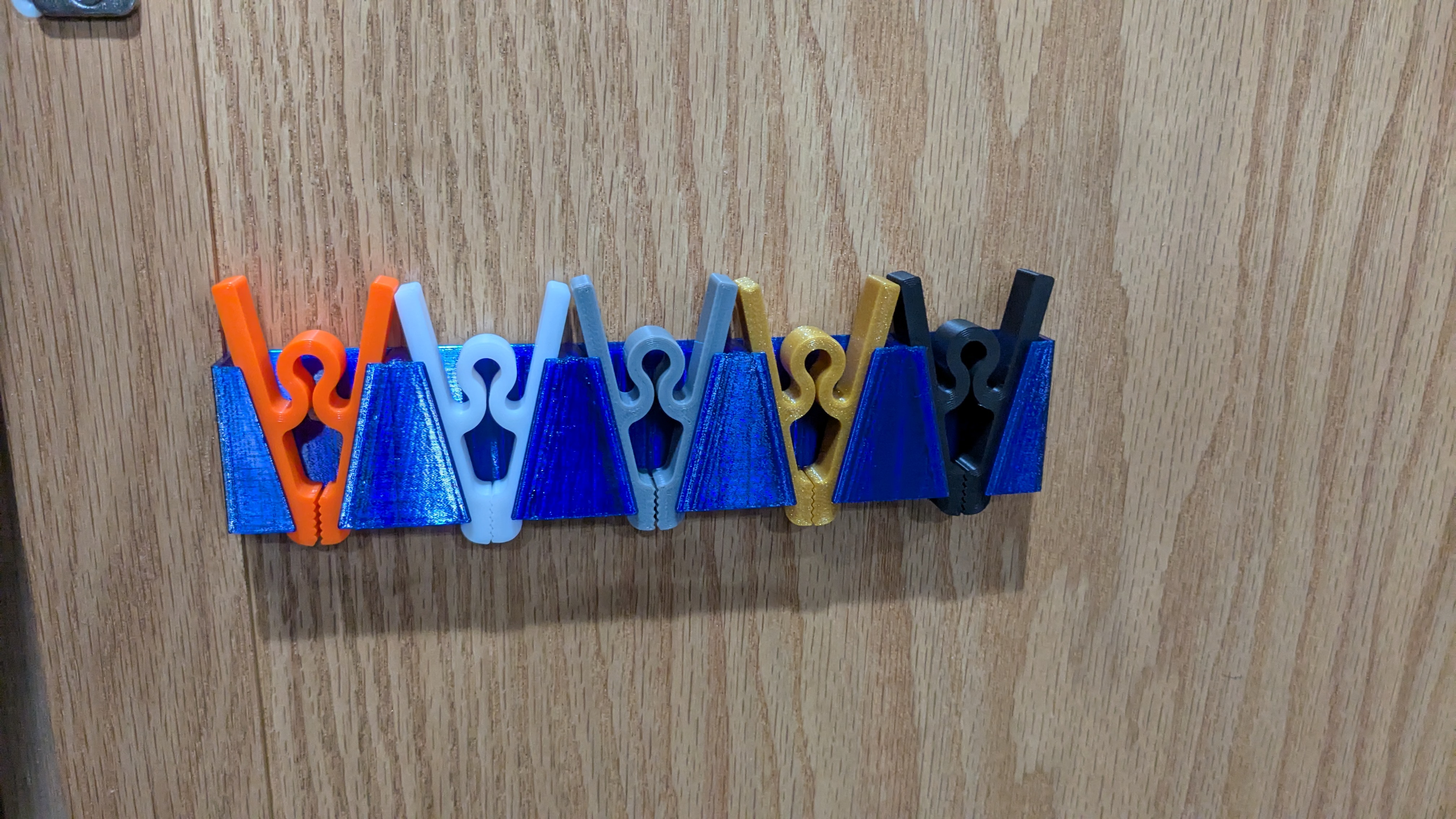 Holder for Simple yet effective clothespin