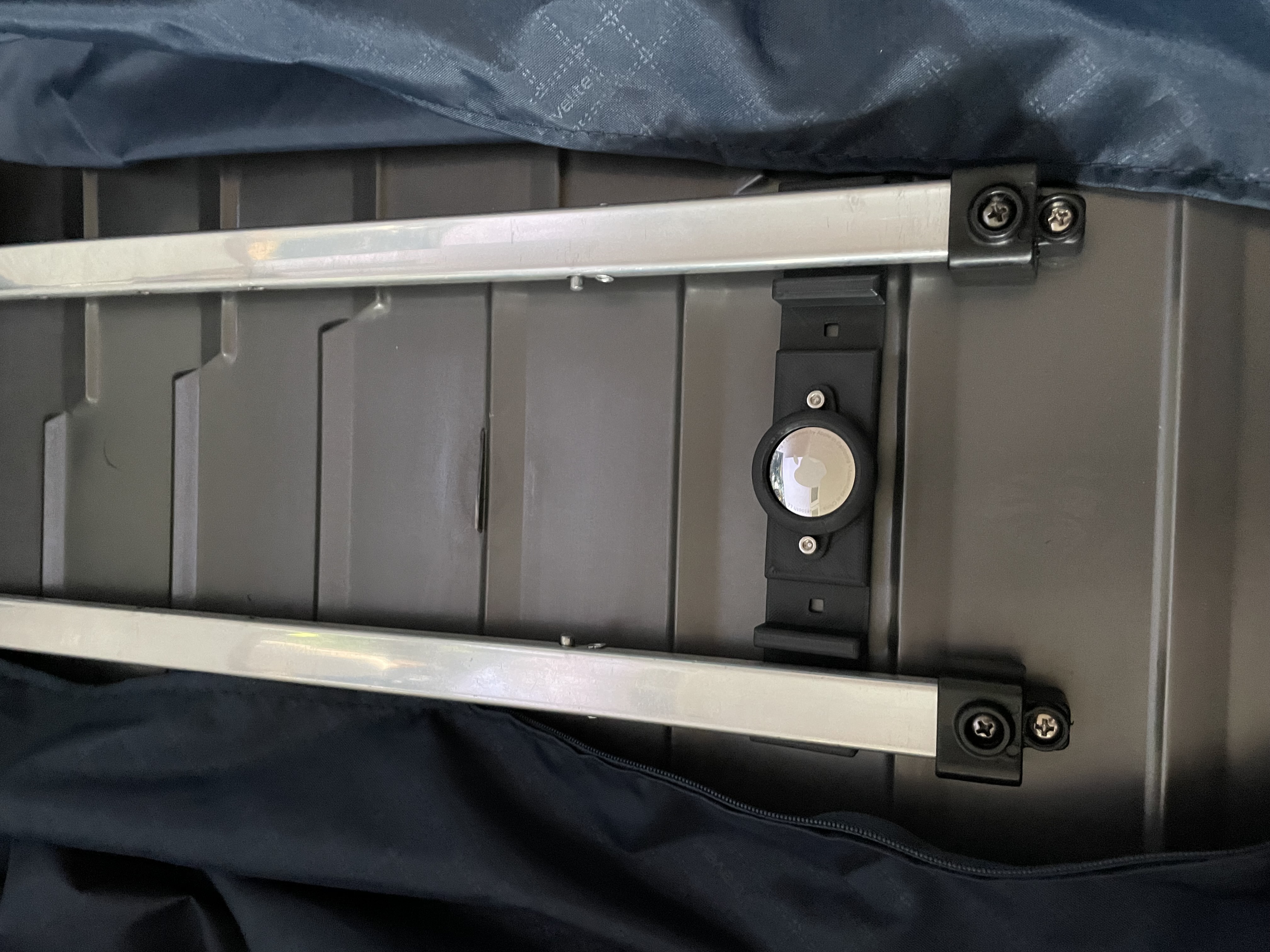 Travelite Air Tag Holder (Airbase)