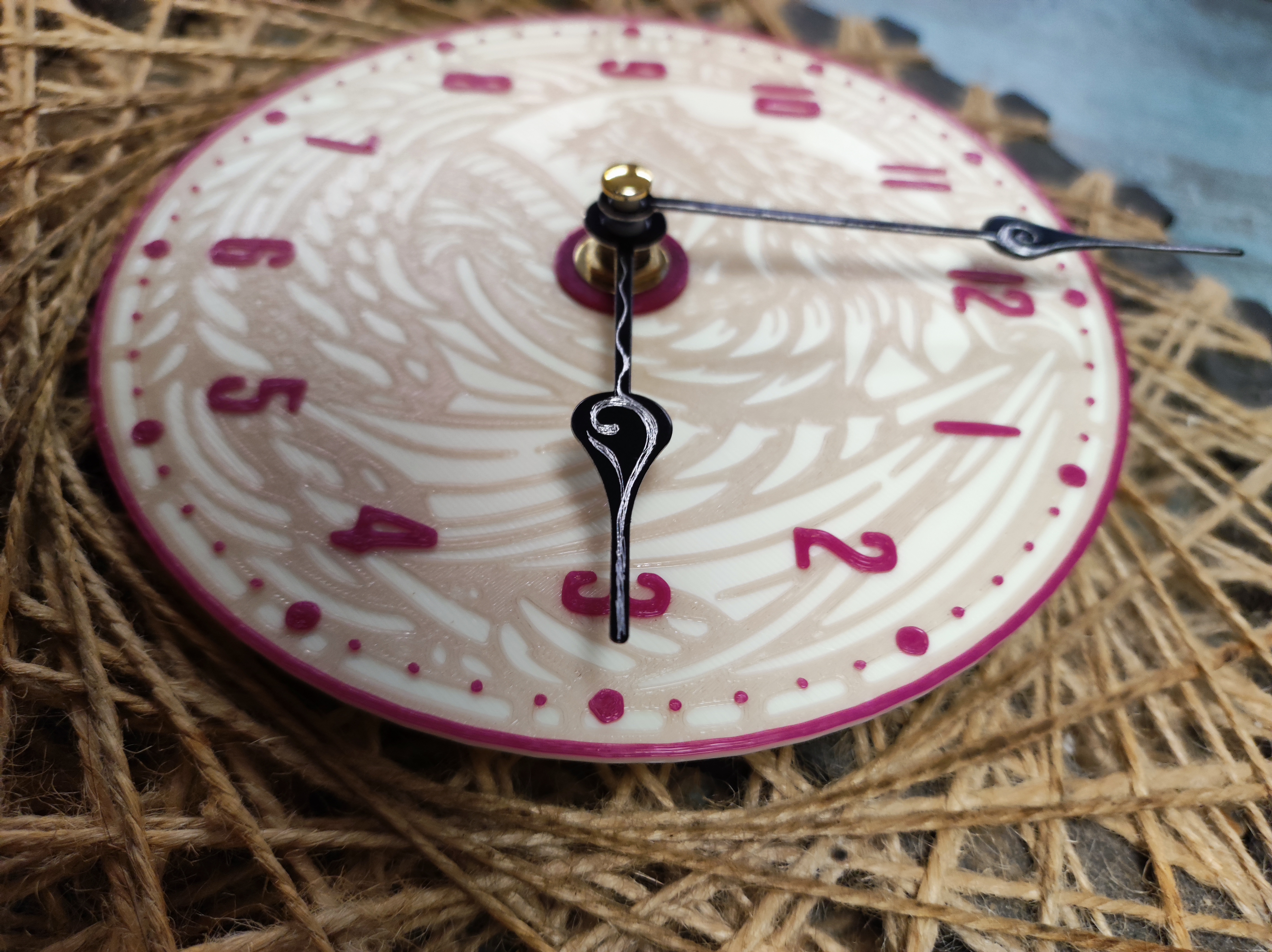 Miniatura 42 do modelo 3D Dragon clock faces (clock dials)