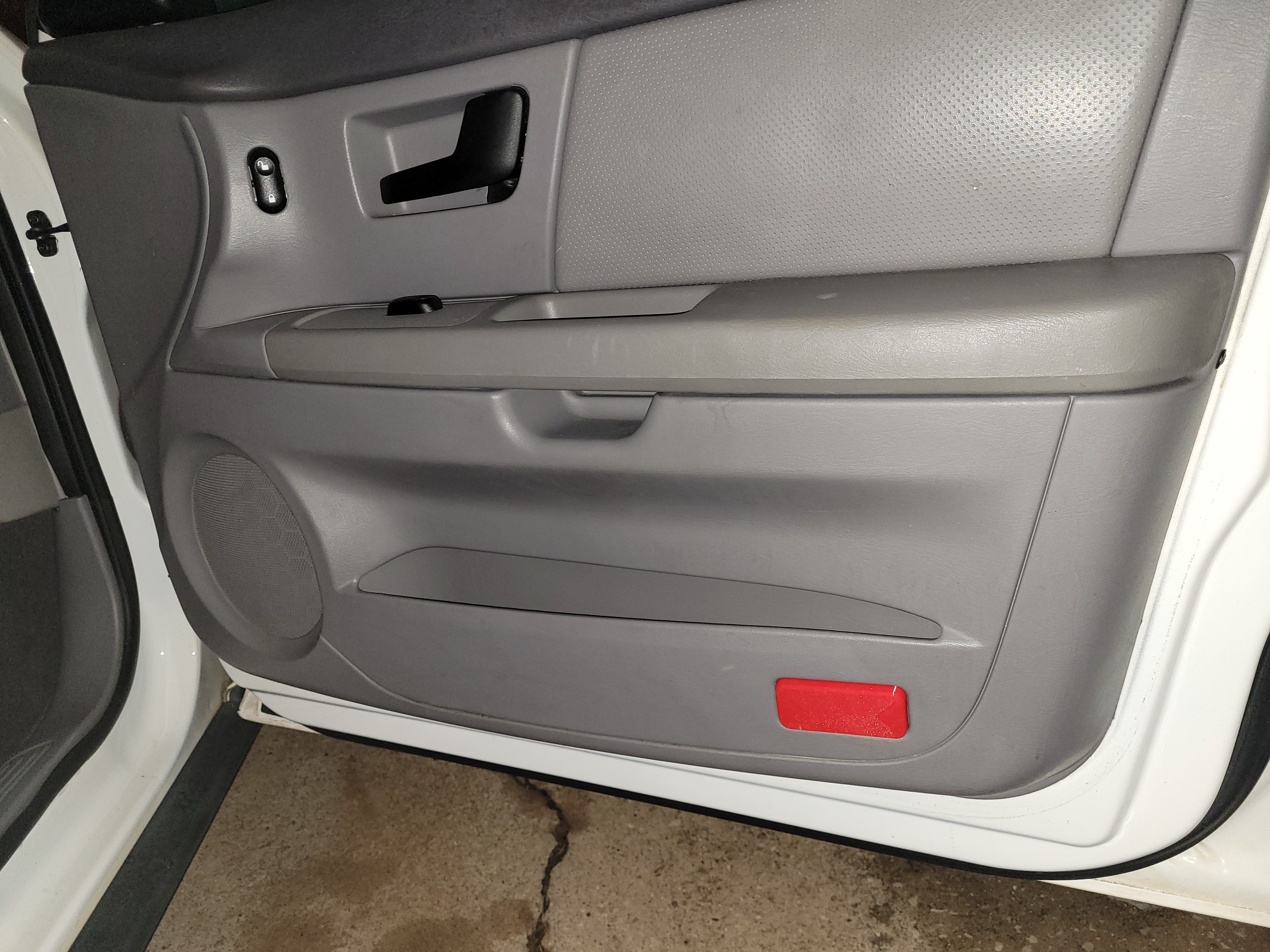 2000-2007 Ford Taurus Front door dummy reflector