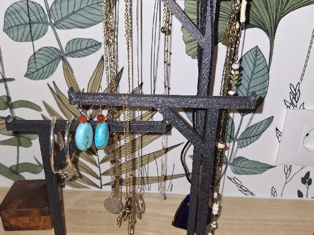 Arbre a  bijoux