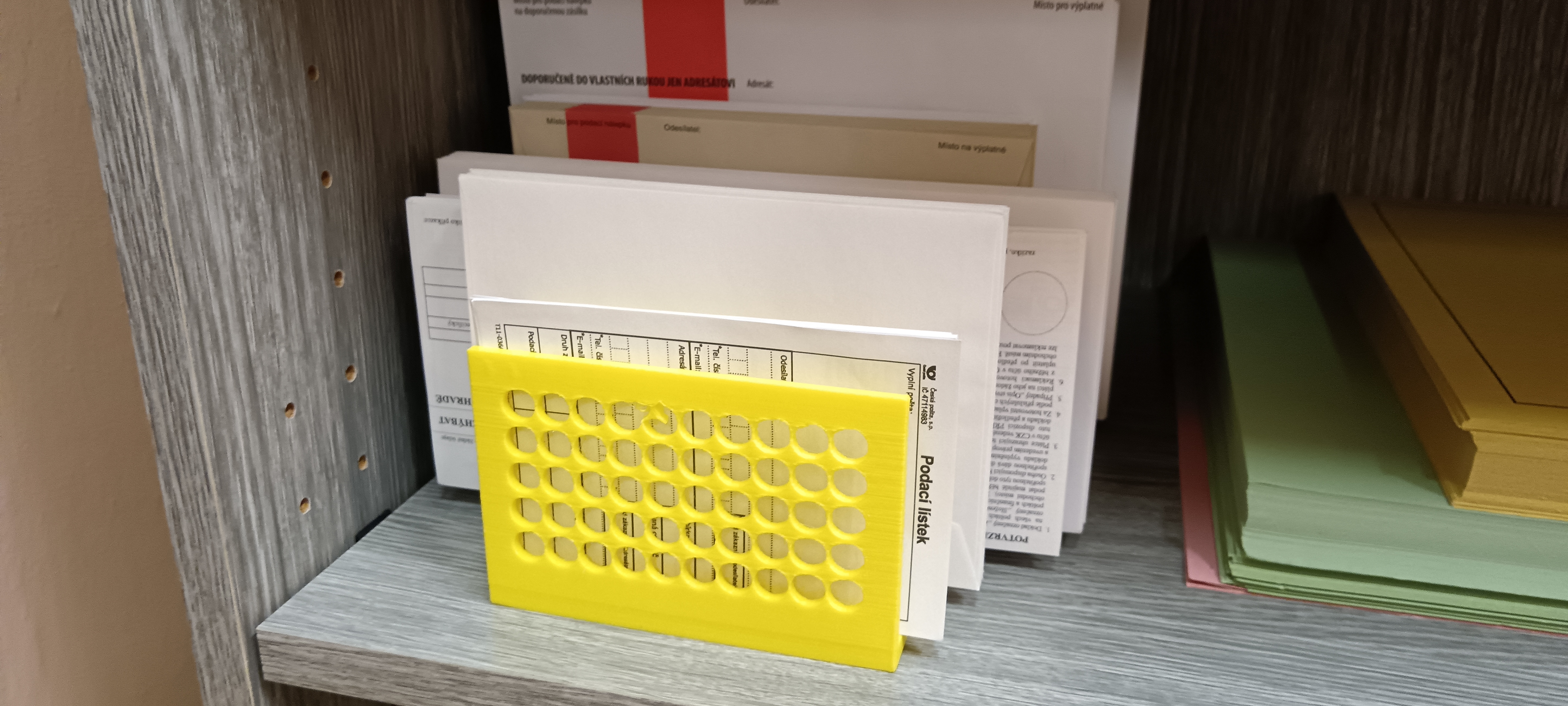 Envelope stand