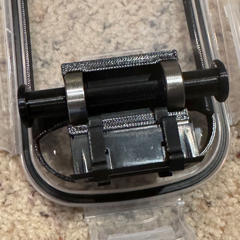 Beveled Rectangular Humidity Holder for Better Rolling Cereal Dry Box Filament Base — miniatura 3