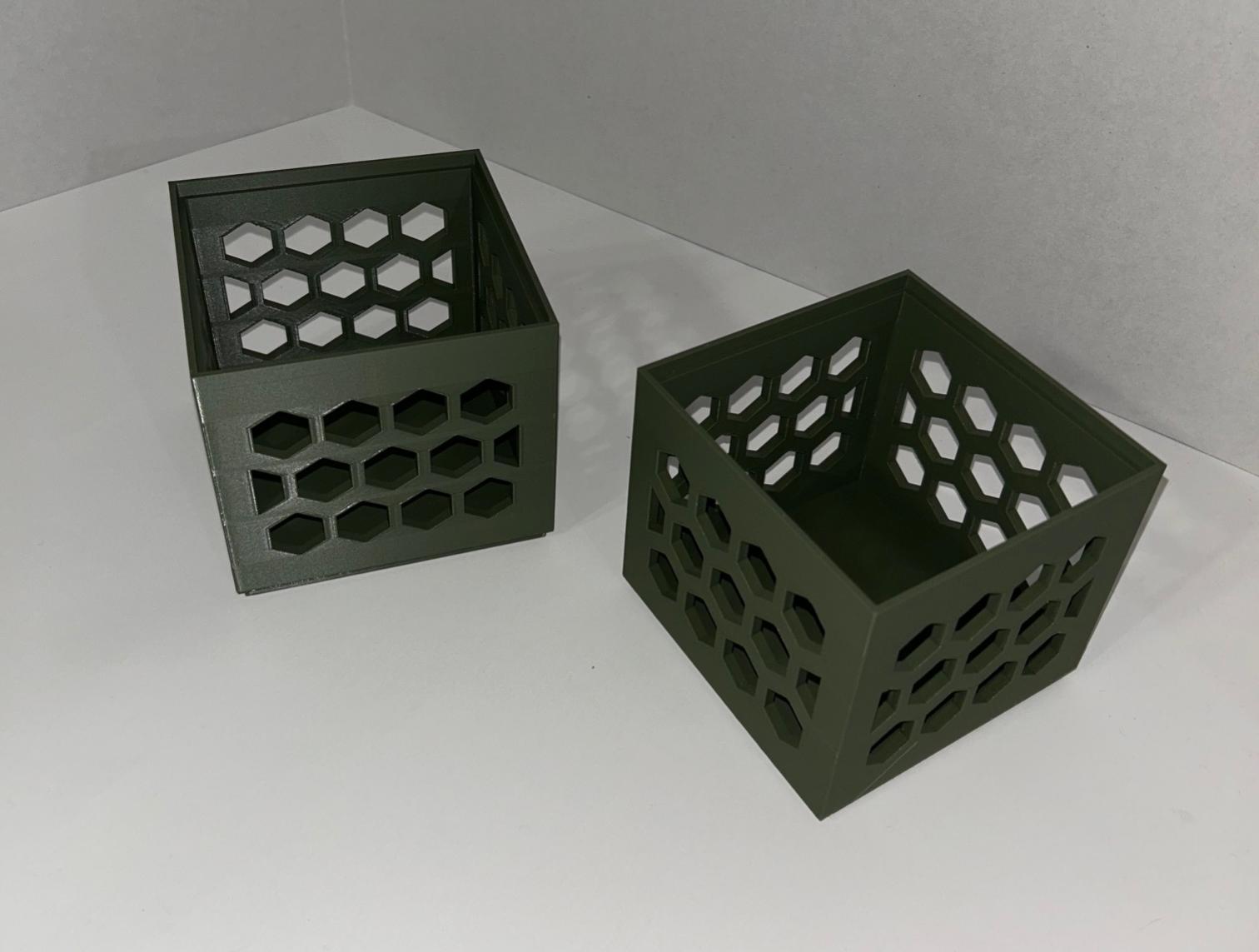 Miniatura 2 do modelo 3D Modular Stacking Box
