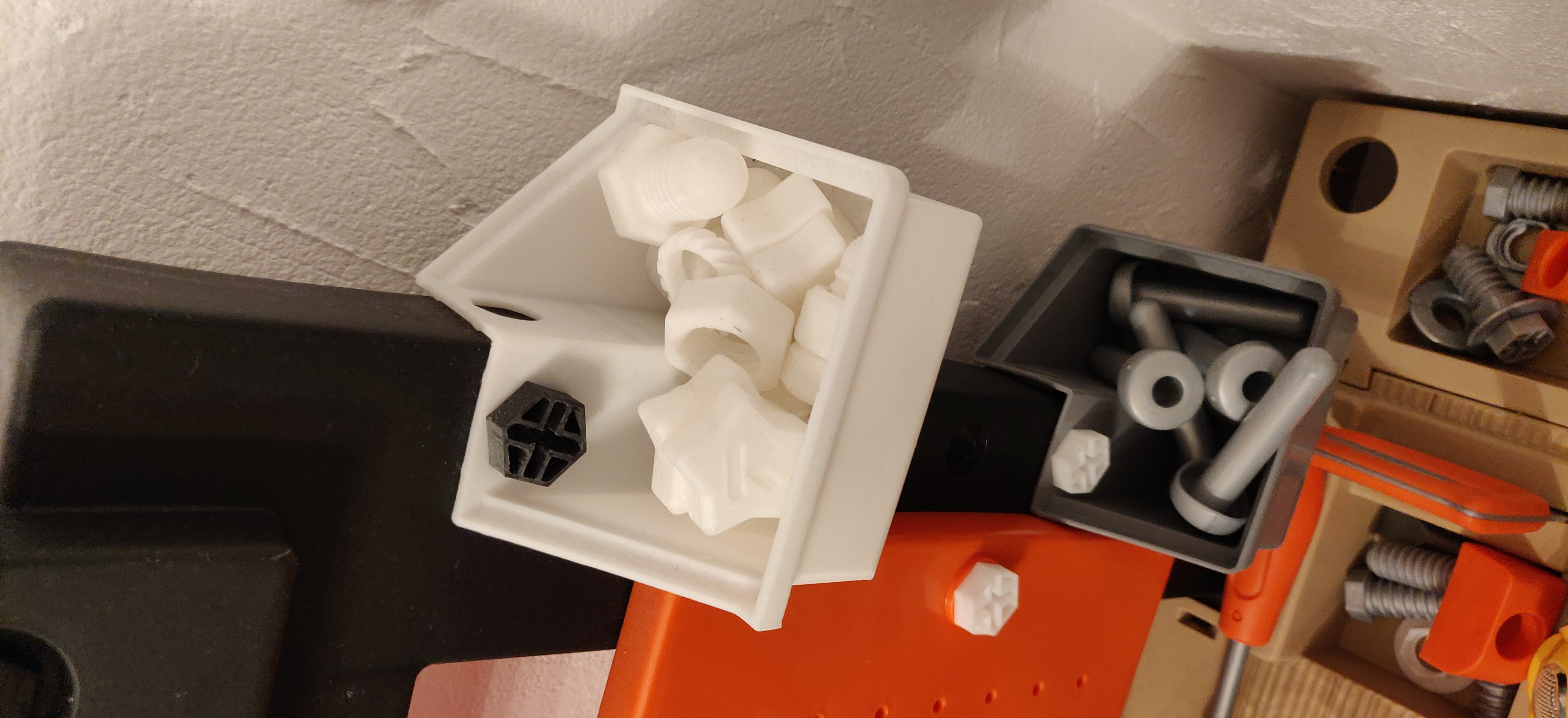 Bucket for Smoby workbench