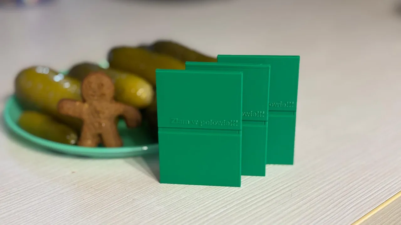 Money Snap Card design to hold PLN, USD, EUR by rafez | Download free STL  model | Printables.com