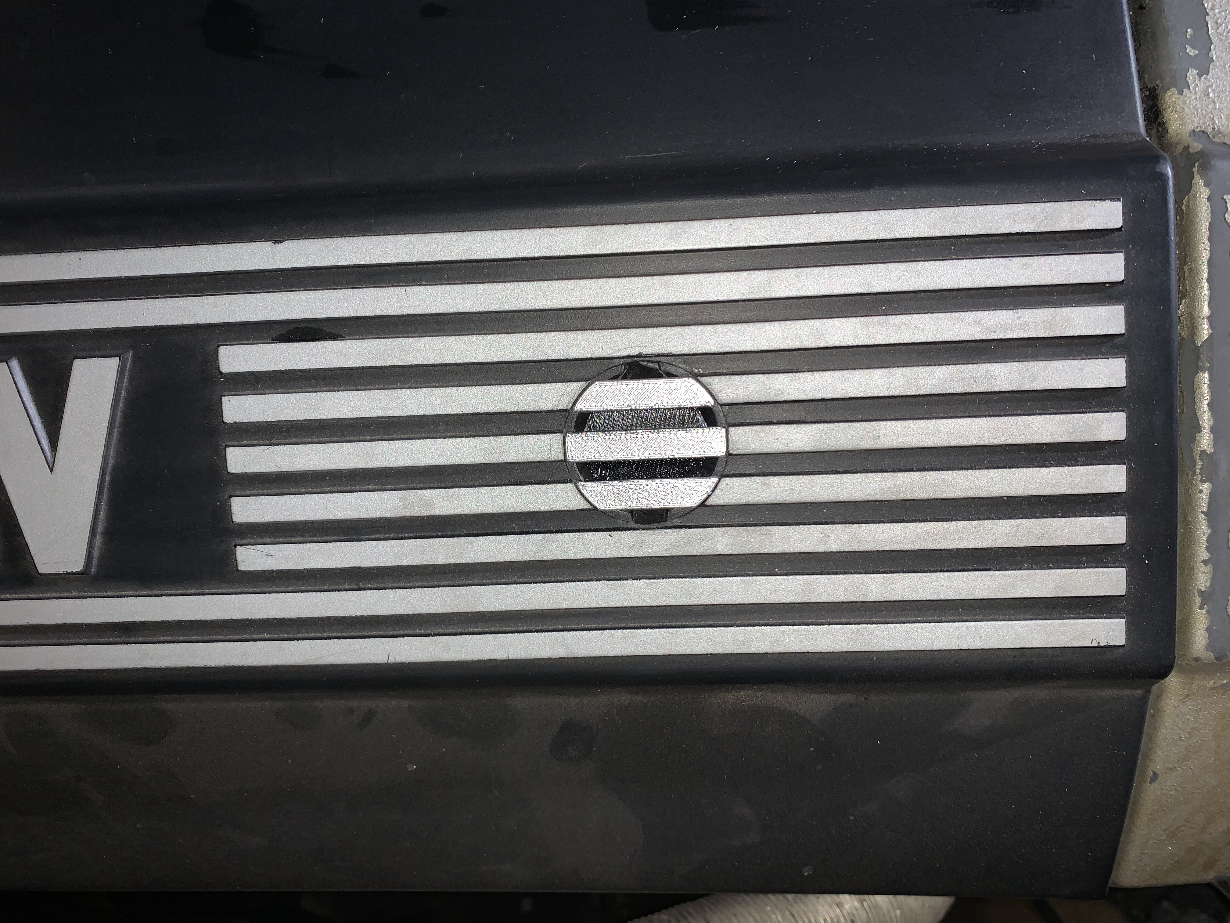 Engine cover bolt caps for E36 BMW
