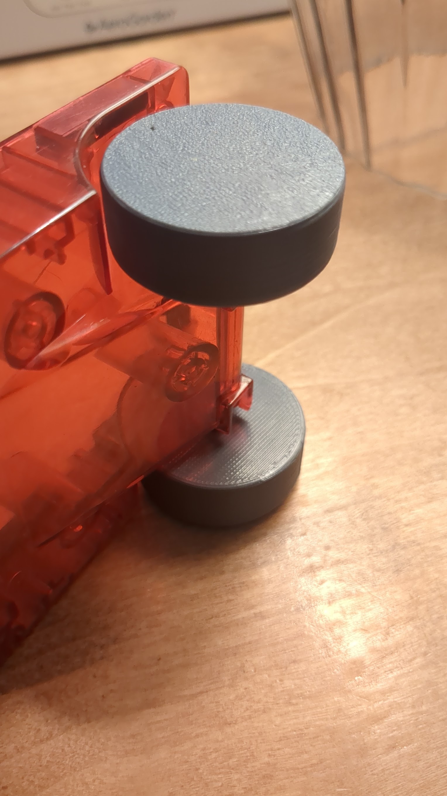 Magna-tile car wheel