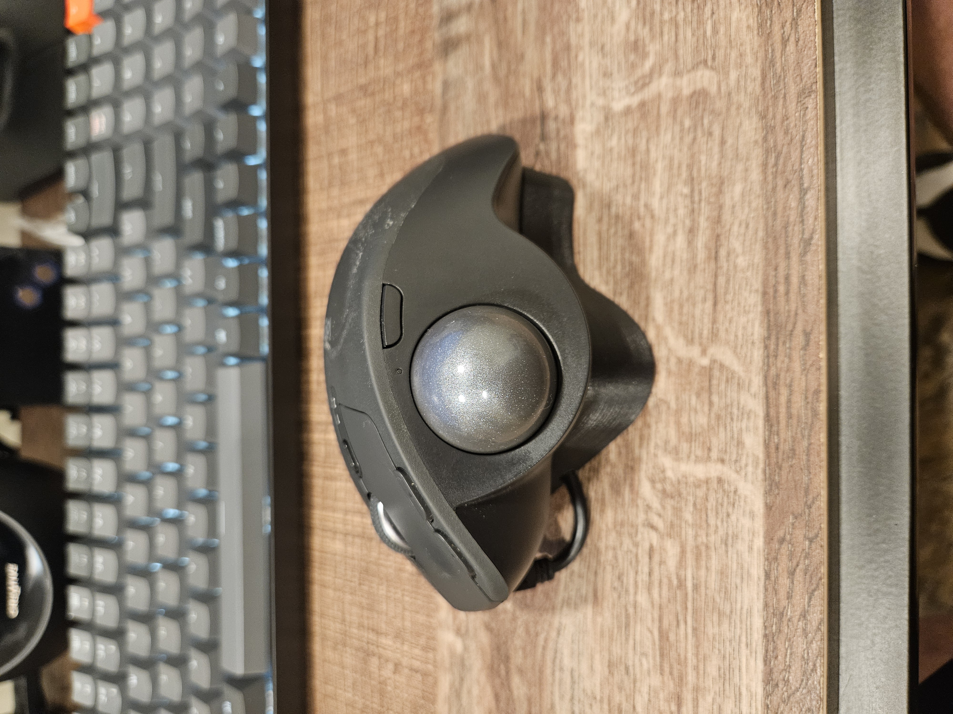 MX Ergo Stand - 20 Degree Tilt - With Qi Charging Cutout