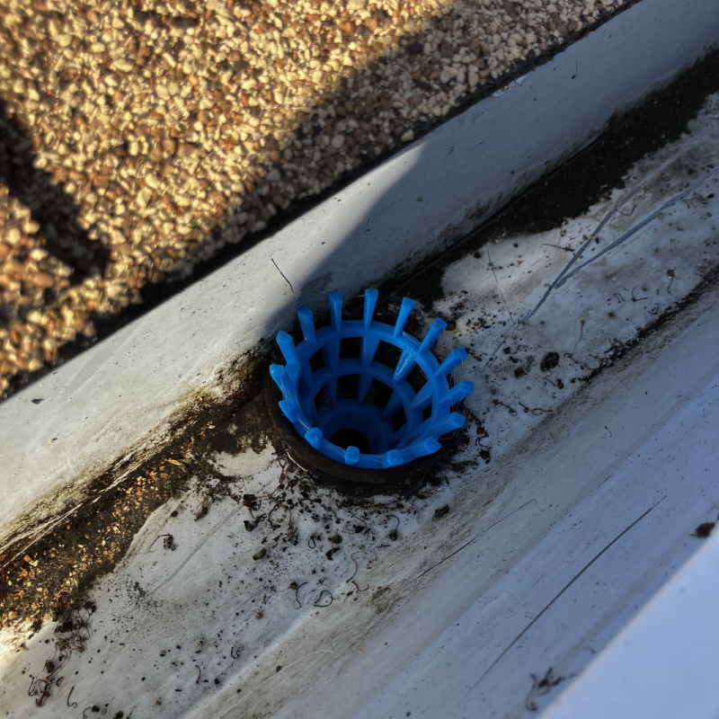 Miniatura 3 do modelo 3D Gutter Drain Guard