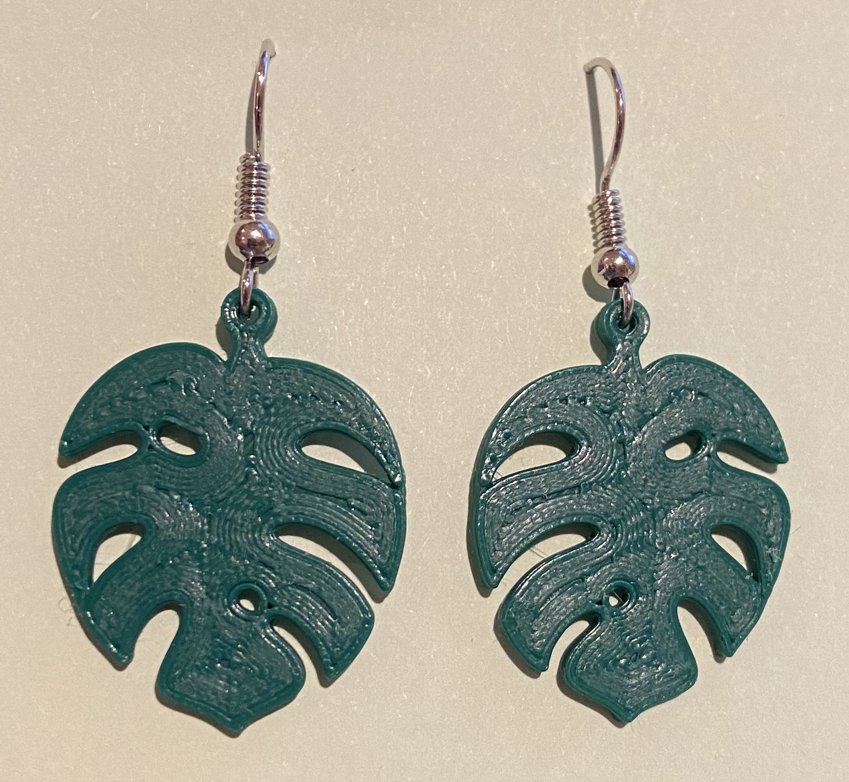 Monsterra leaf earrings by Pippa | Download free STL model | Printables.com