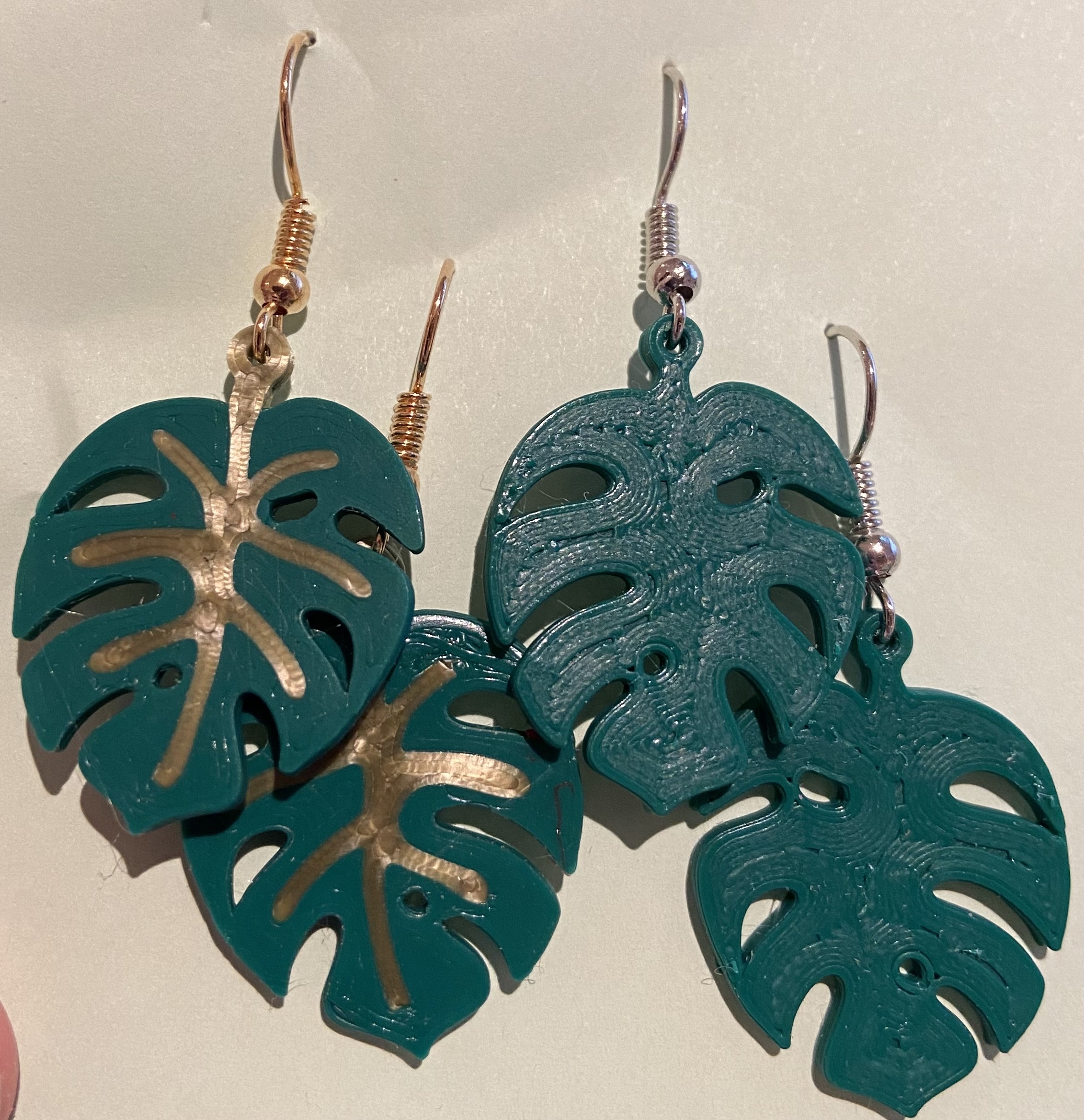 Monsterra leaf earrings by Pippa | Download free STL model | Printables.com