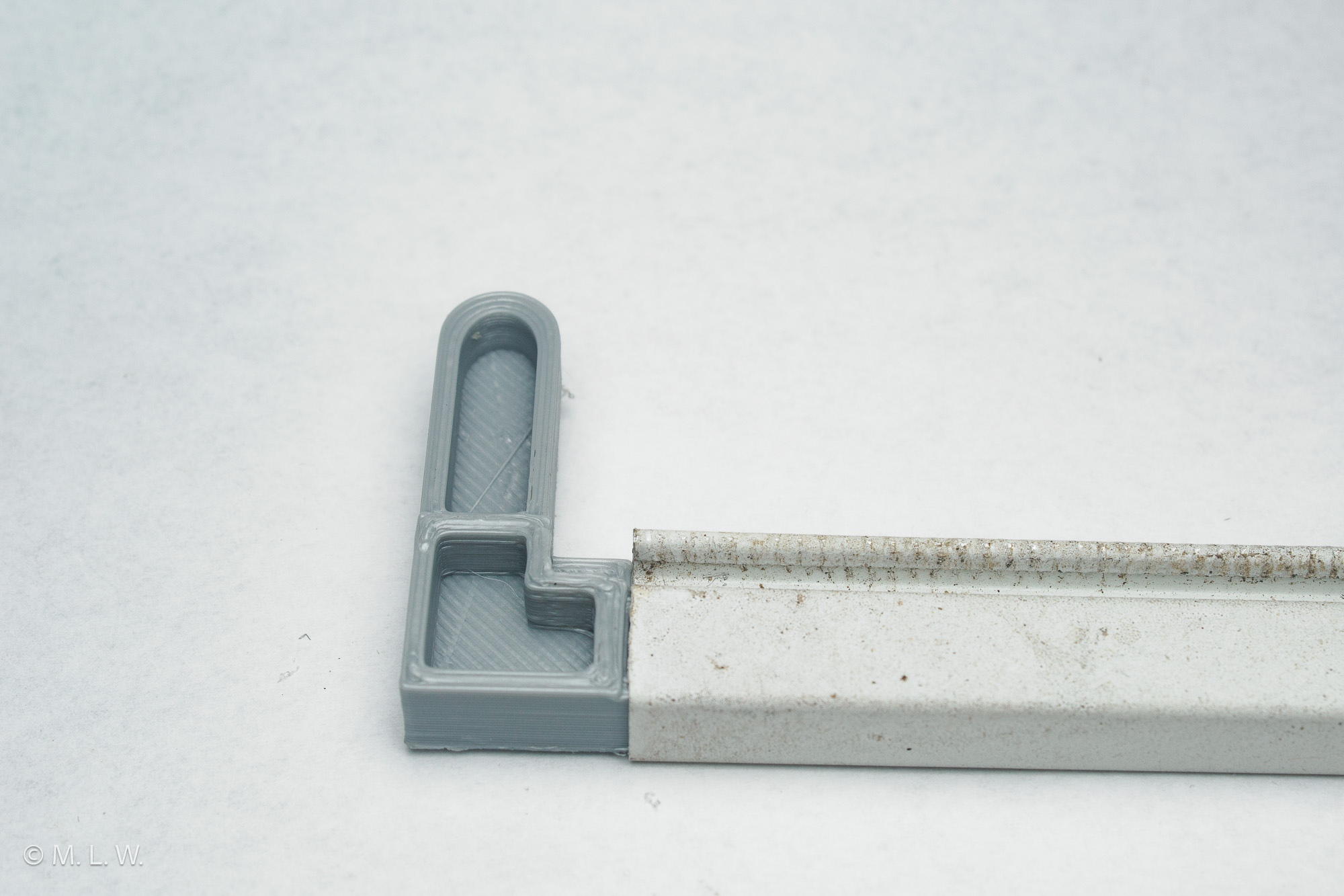 5/16" Window Screen Corner