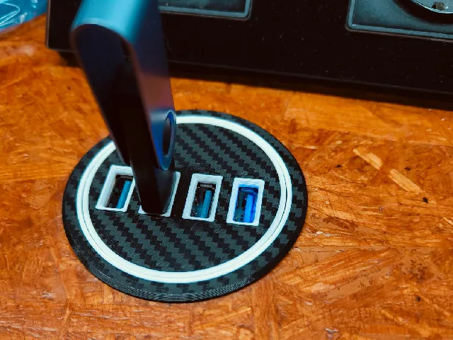 USB HUB for the table