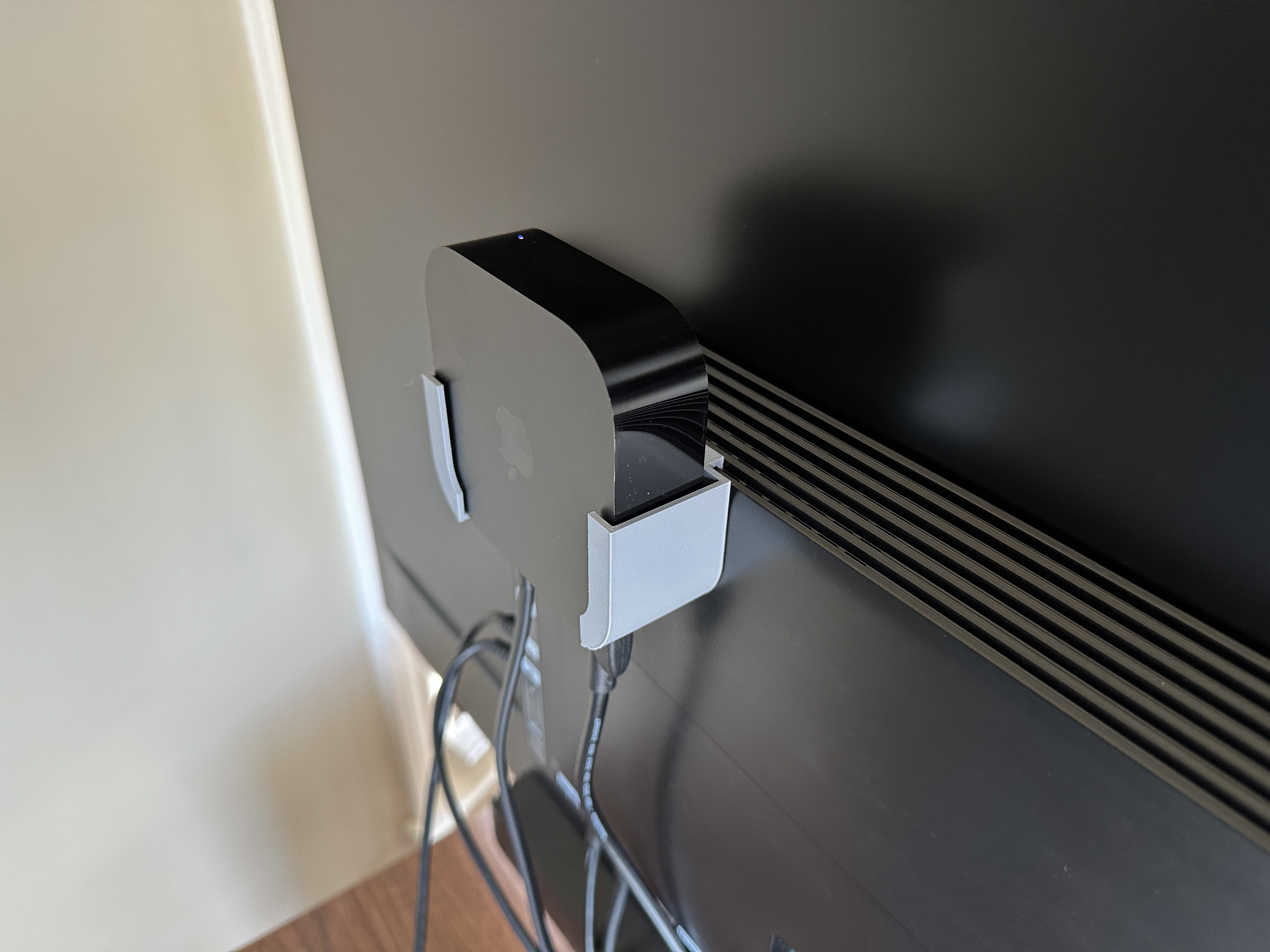 Samsung S90D TV Piçin Apple TV 4K (3. Gen) Montaj (Sadece Plastik Aparattır!!!)