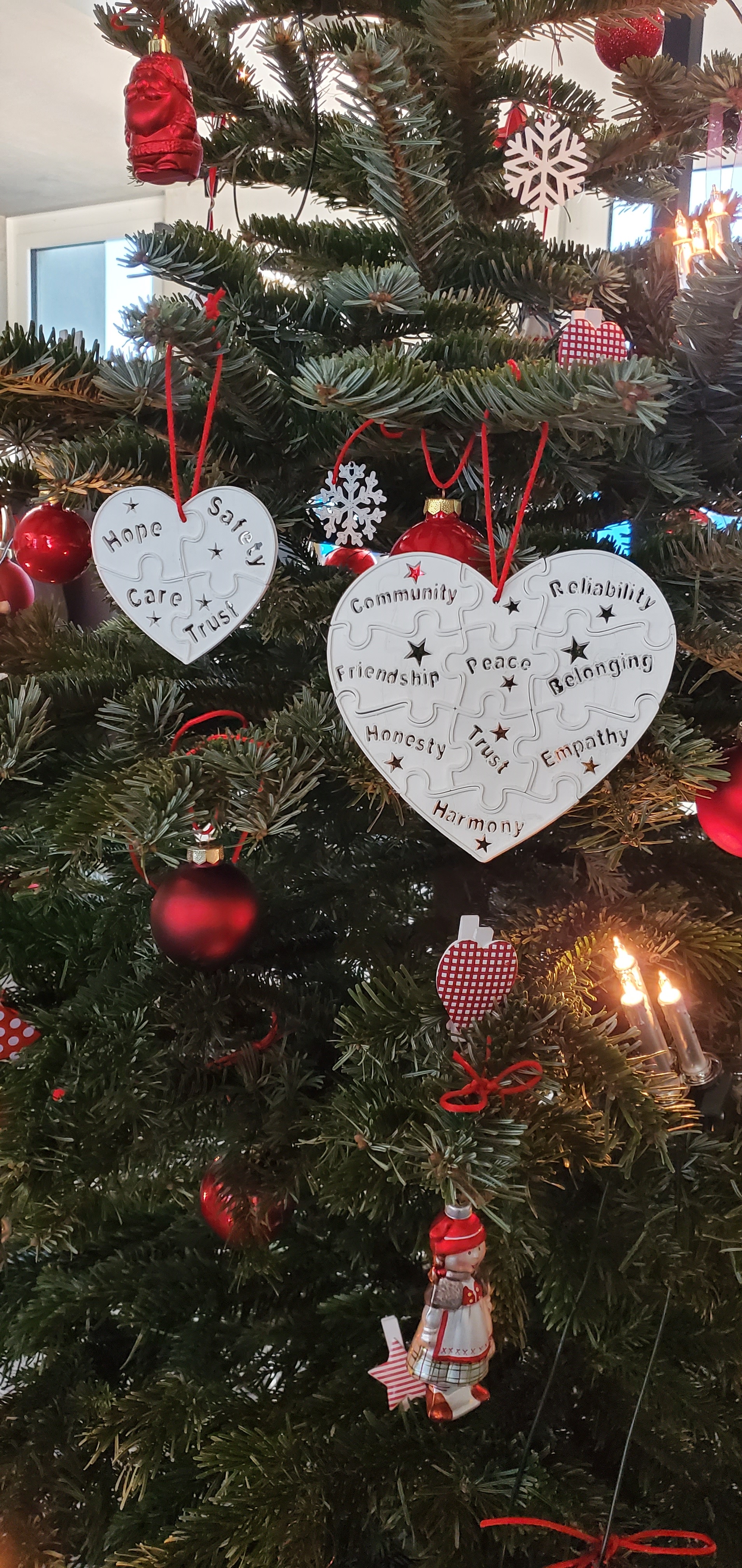 The Heart of Community – Puzzle Ornament