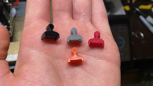 1982 Survive Game Pawn